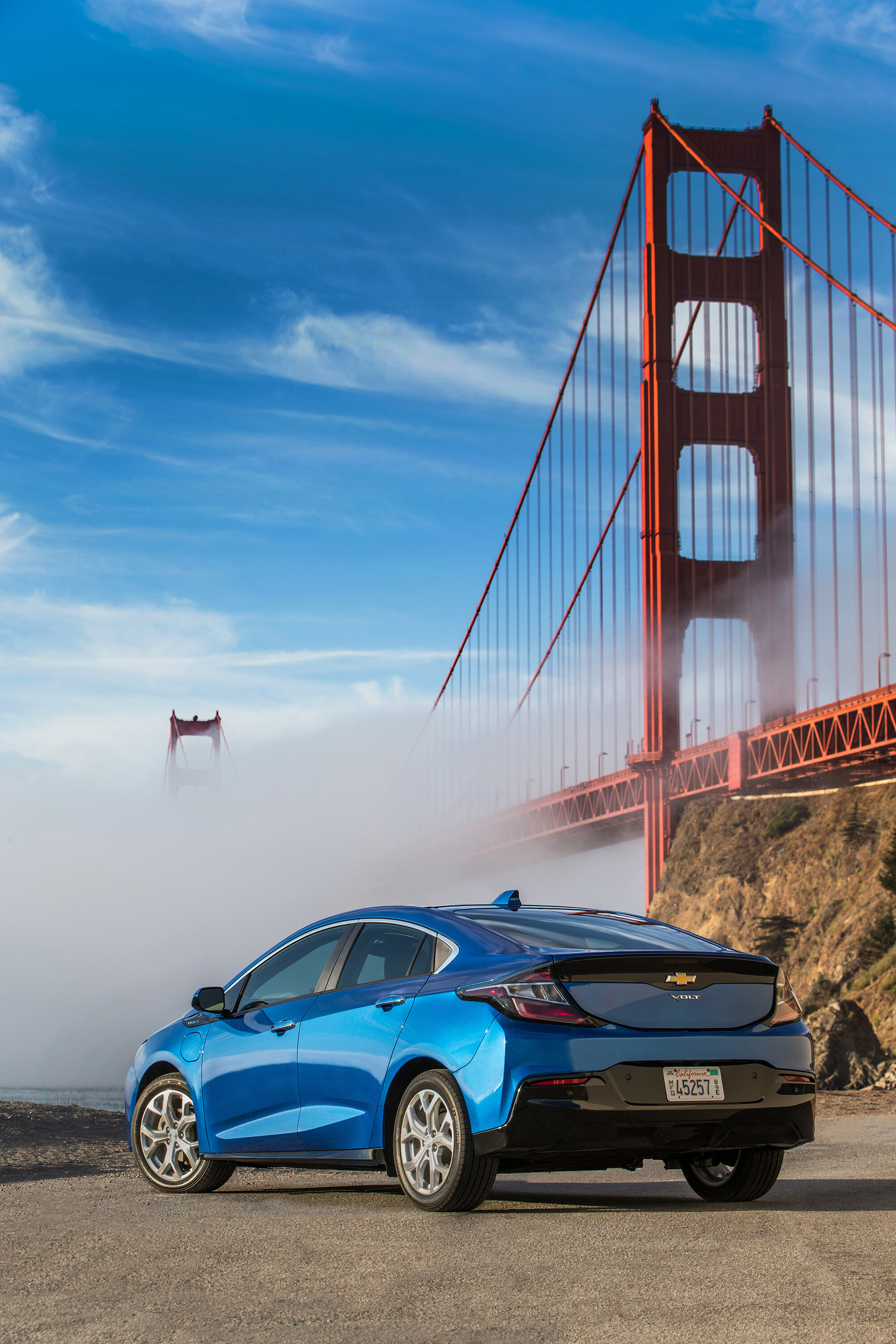 Chevrolet: 2016, Volt, A second-generation plug-in battery-electric car. 2000x3000 HD Wallpaper.
