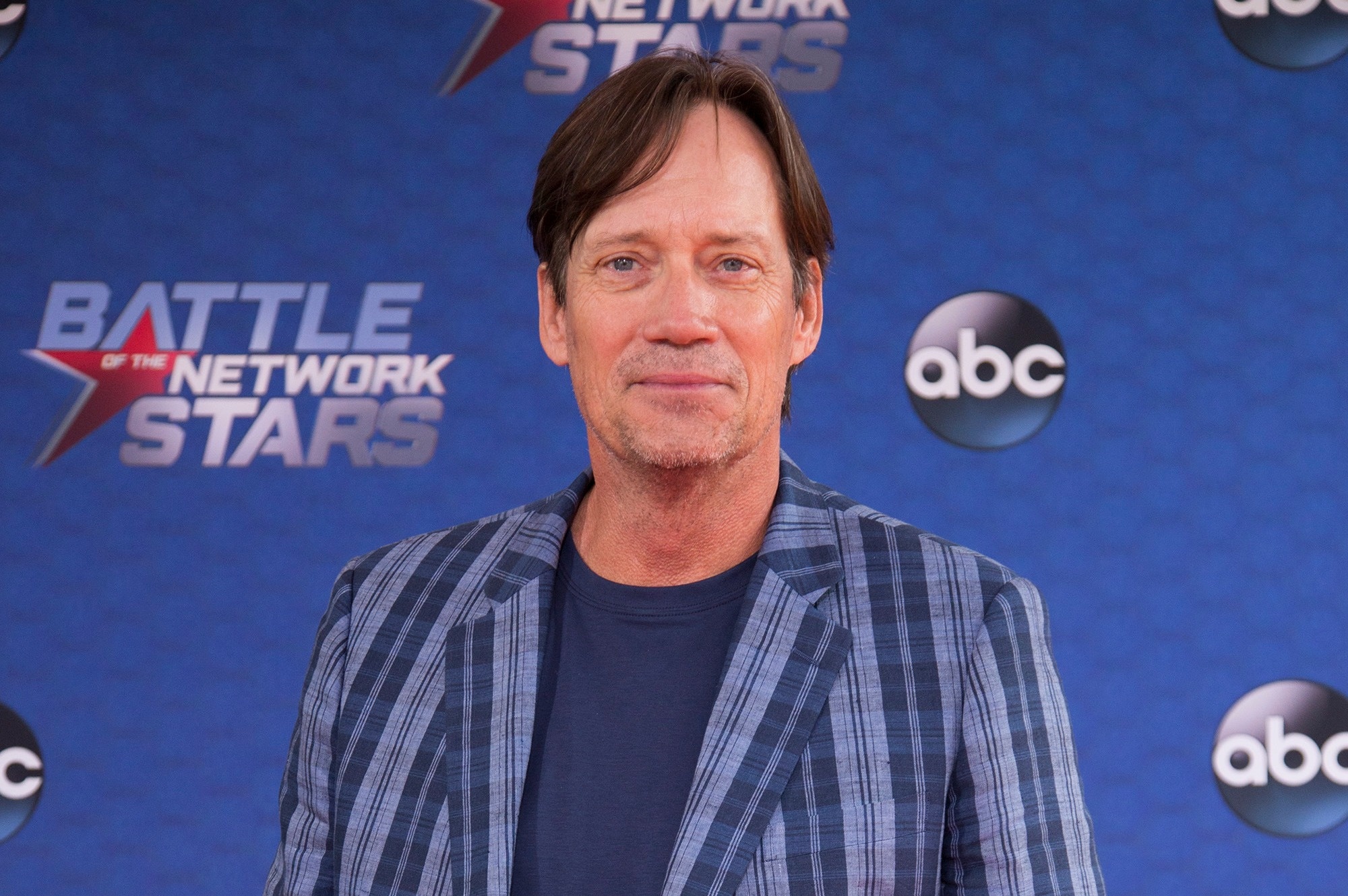 Kevin Sorbo: ABC, Battle of the Network Stars, Washington, District Columbia, A protest to stop the certification of President-elect Joe Biden’s victory. 2000x1330 HD Background.
