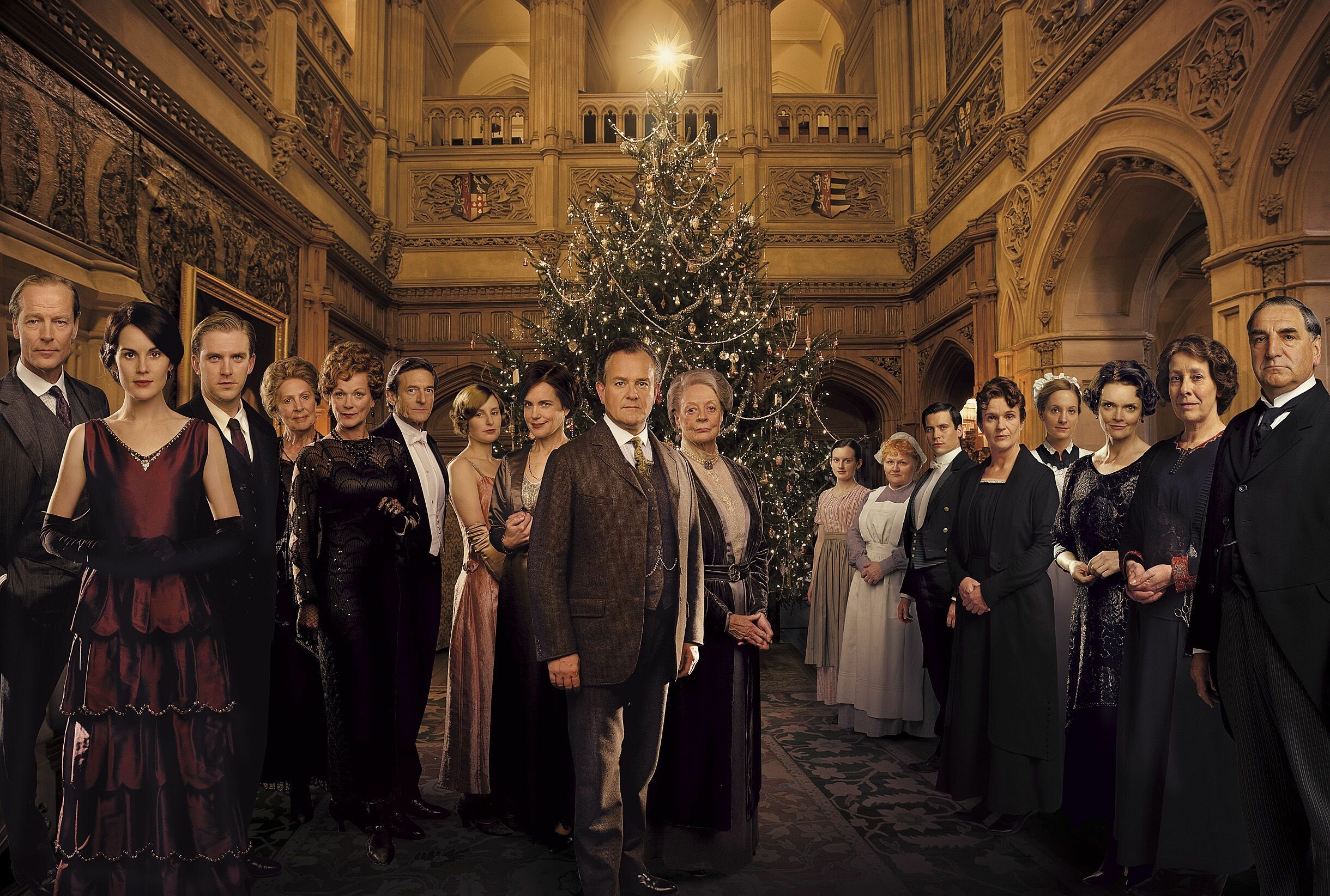 Downton Abbey: Recognized by Guinness World Records as the most critically acclaimed English-language television series of 2011. 2440x1650 HD Wallpaper.