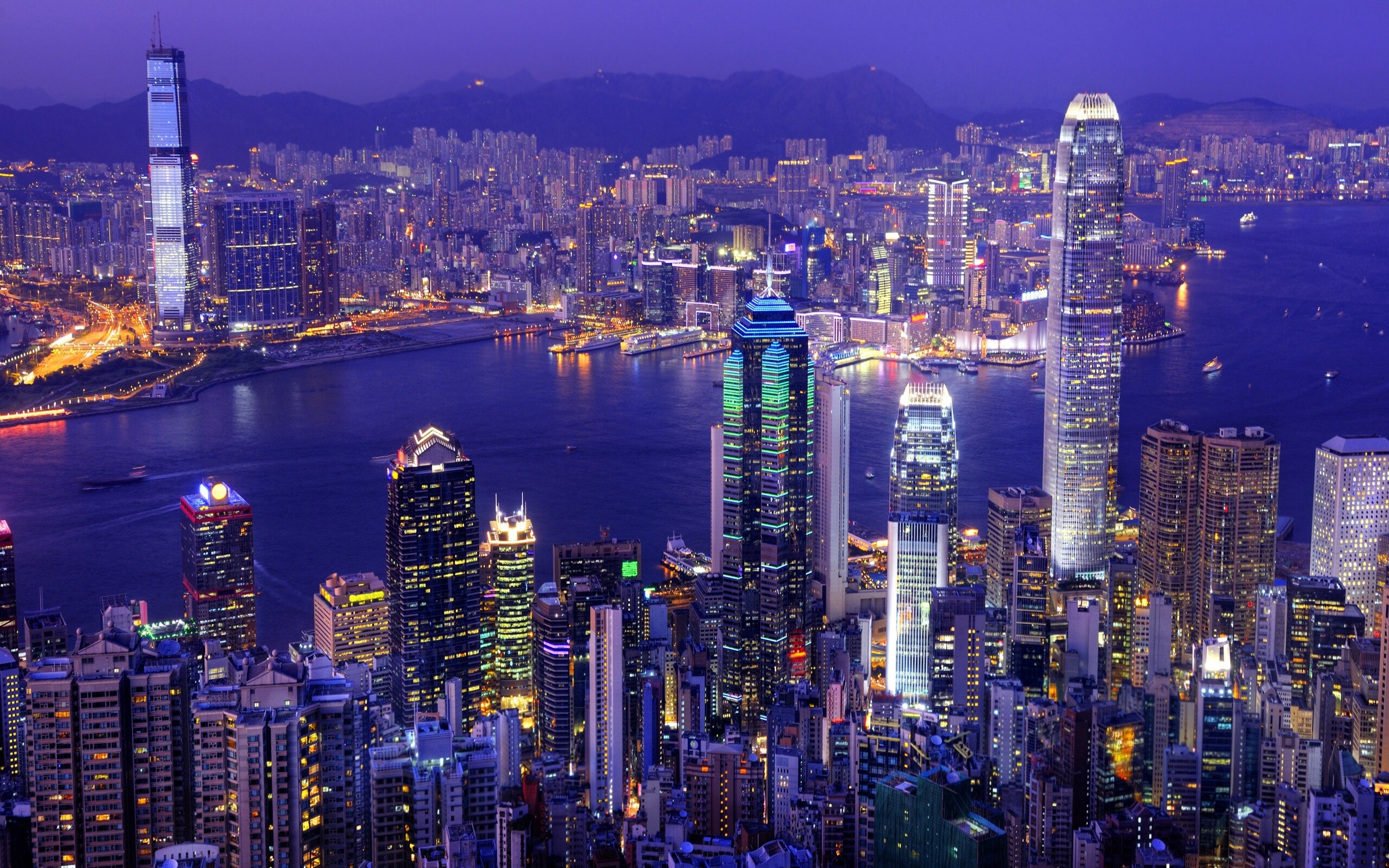 Hong Kong: One of the world's most significant financial centers and commercial ports, China. 2560x1600 HD Background.