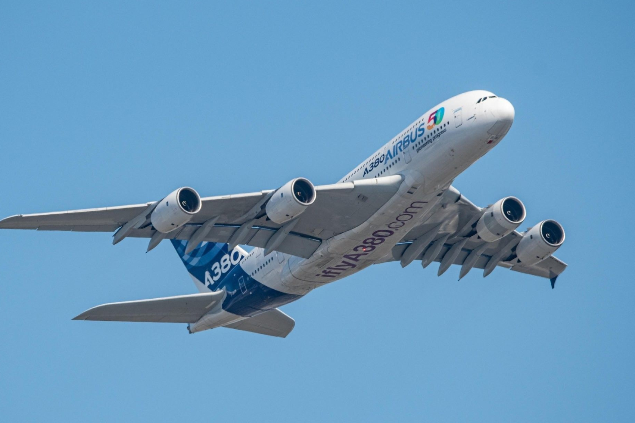 Airbus A380, Airbus A380 farewell, Final flight, Toulouse farewell, 2050x1370 HD Desktop