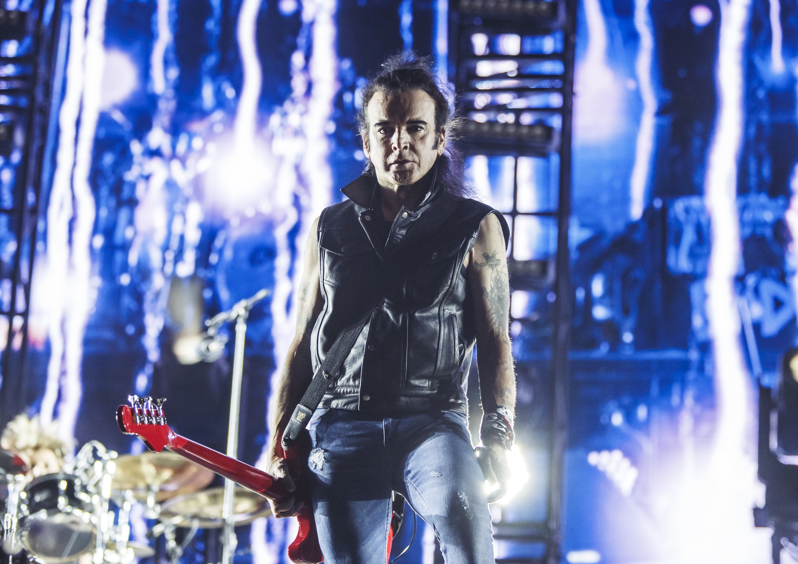 Simon Gallup, Cure bassist, band quits, Son's influence, 2550x1810 HD Desktop