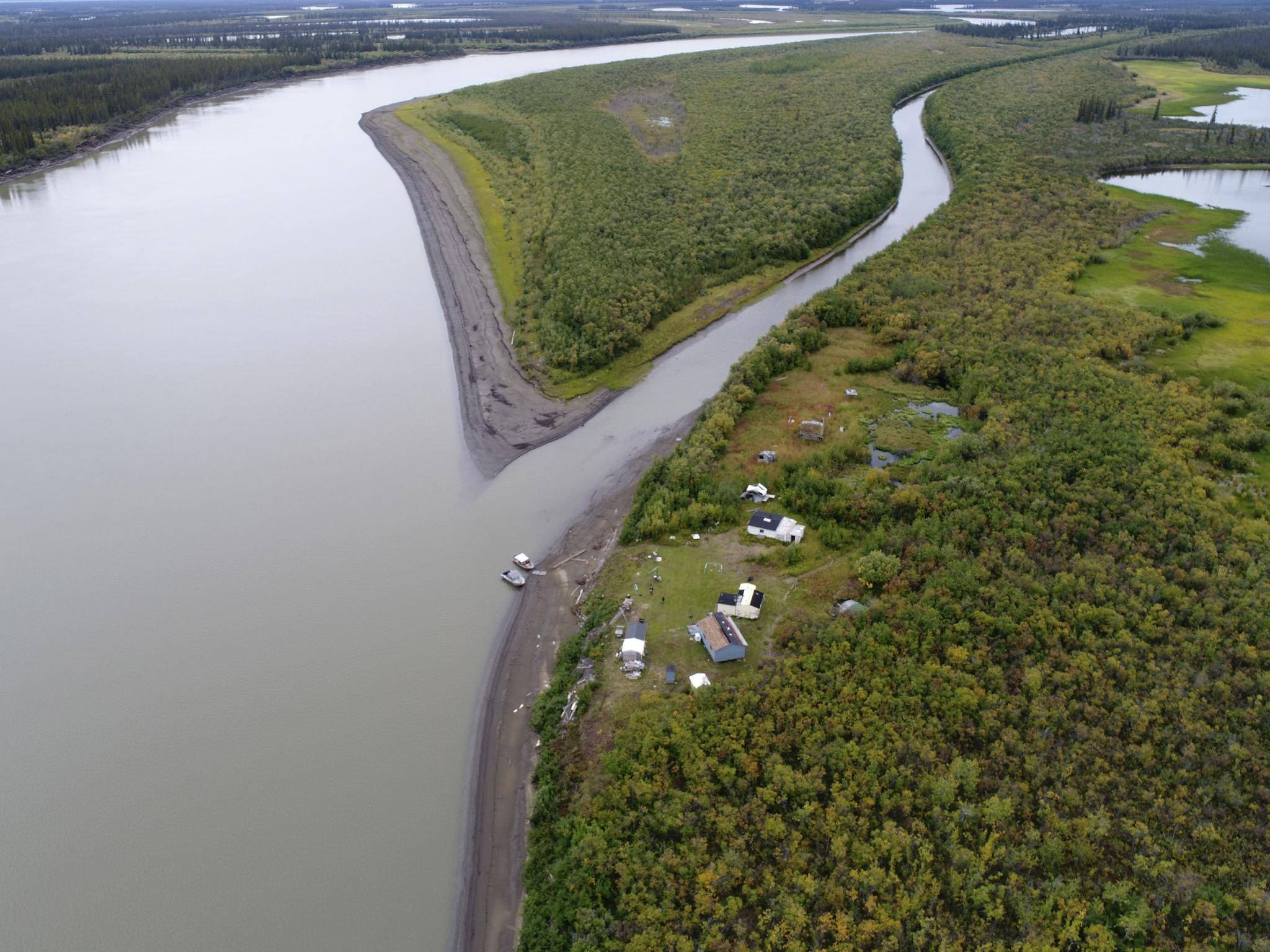 Mackenzie River, Indigenous knowledge, Transformative basin, Nature's portrait, 2050x1540 HD Desktop