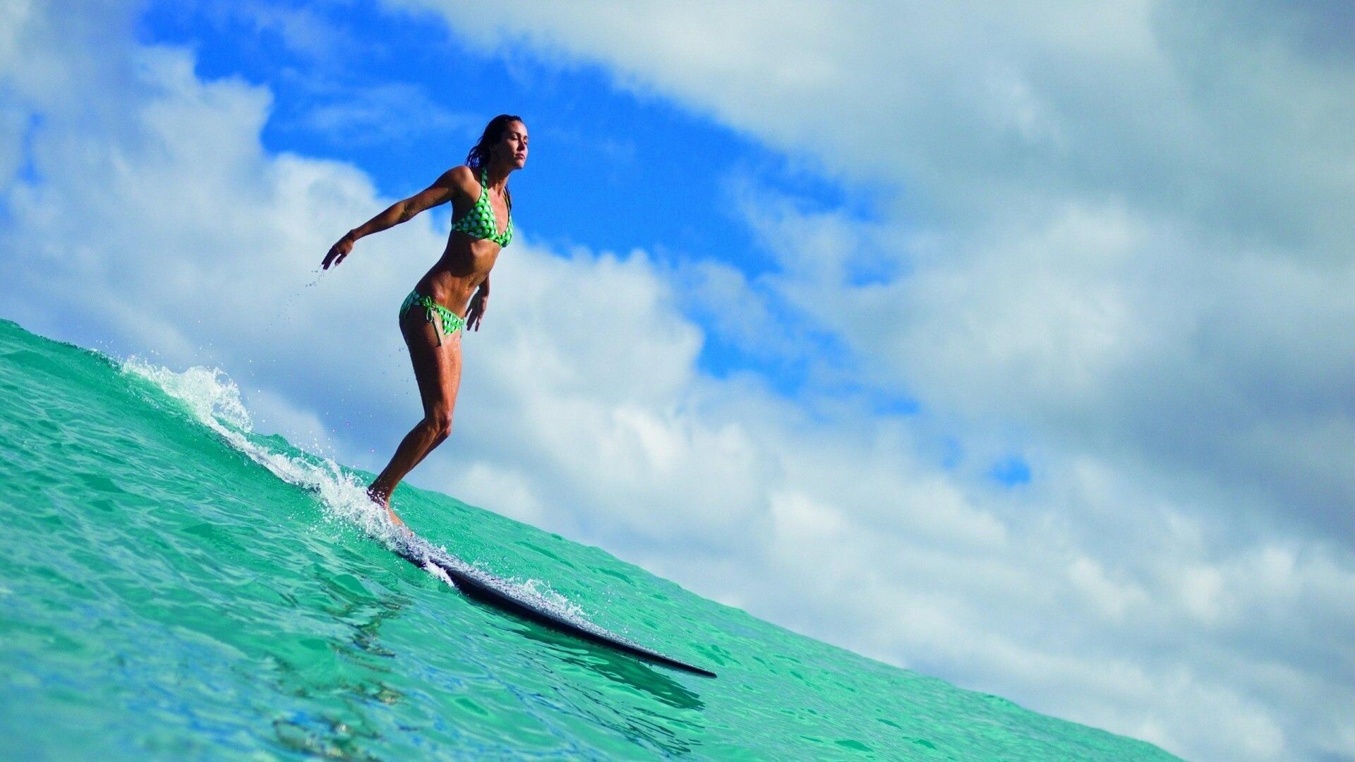 Girl Surfing: Women using a surfboard, Shortboarding performance by a woman athlete. 1920x1080 Full HD Wallpaper.