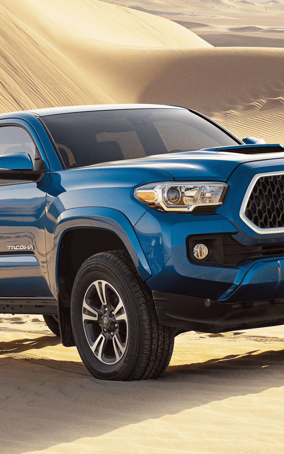 Toyota Tacoma: The X-Runner comes only with an Aisin RA60 6-speed manual transmission produced by Aisin Seiki Co. 1200x1920 HD Wallpaper.