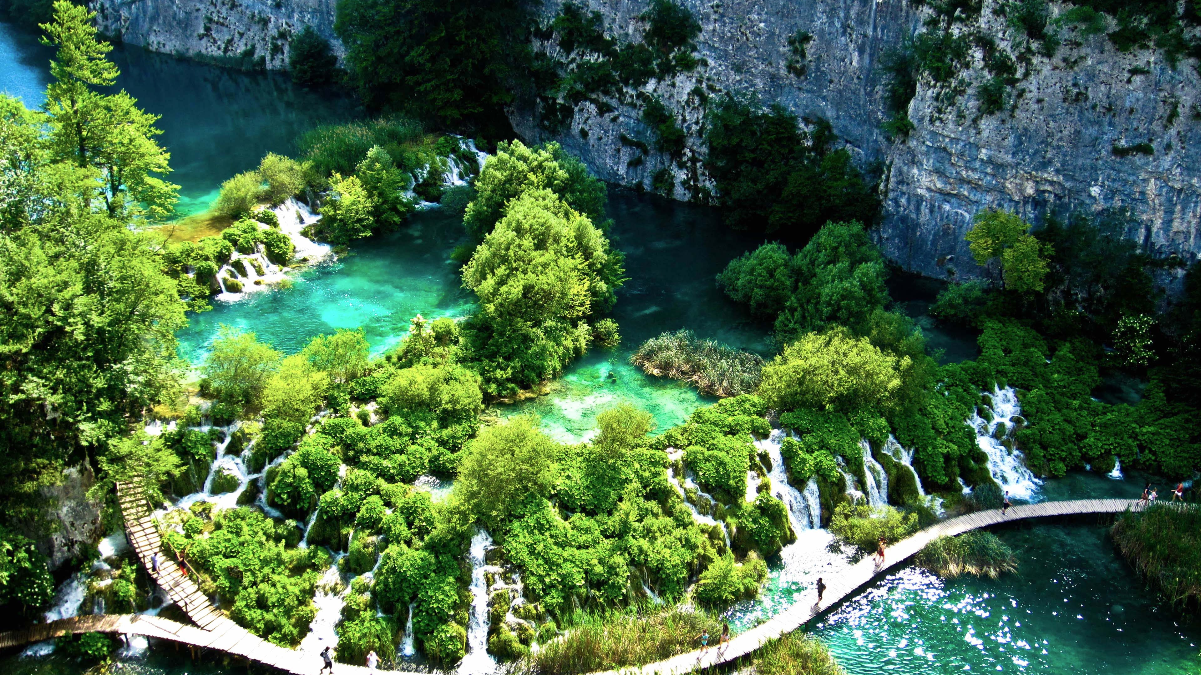 Croatia: Plitvice Lakes National Park, A 295-sq.-km forest reserve. 3840x2160 4K Wallpaper.