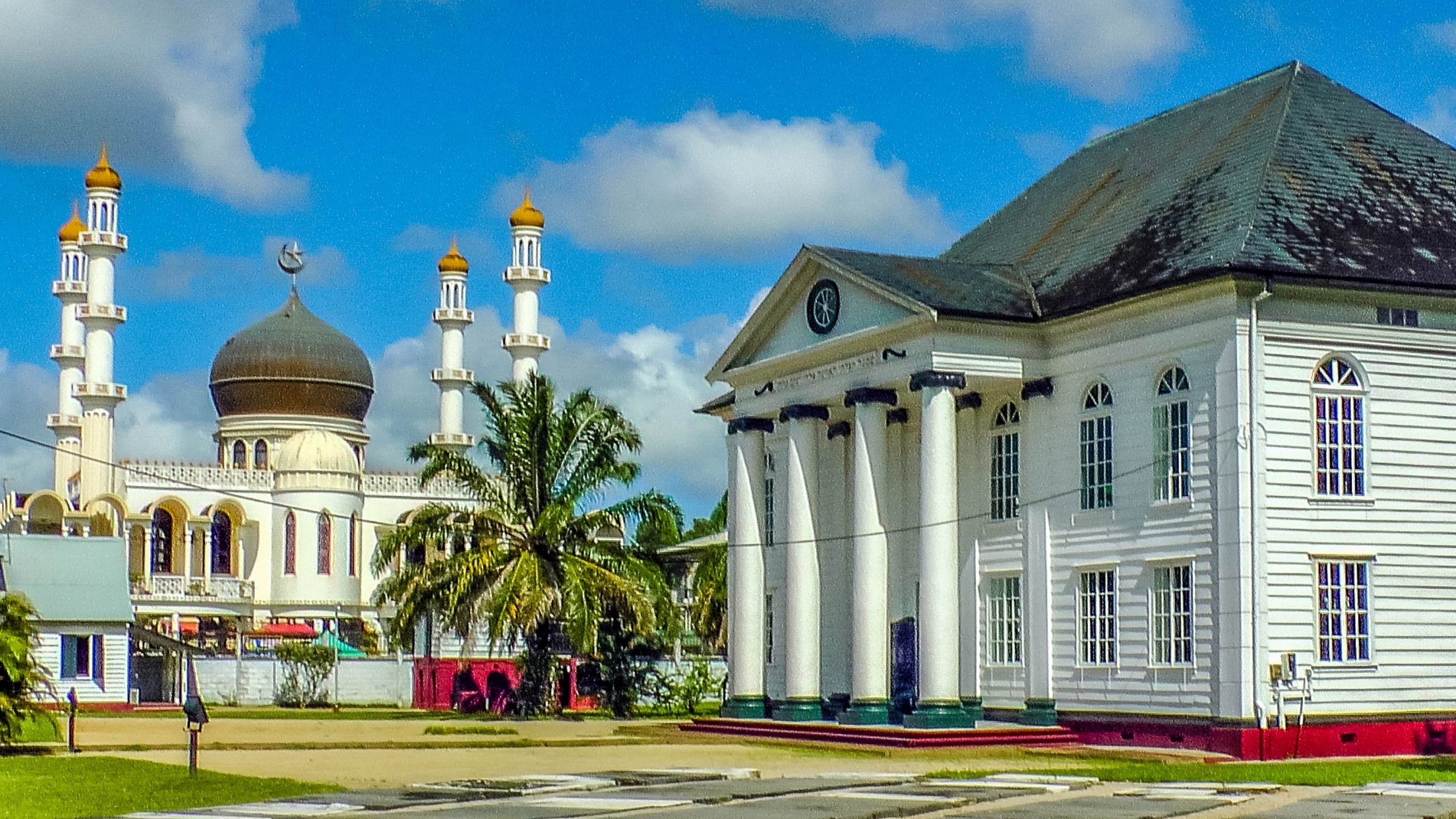 Suriname travels, Paramaribo city, Exploring corners, Cultural exploration, 2560x1440 HD Desktop
