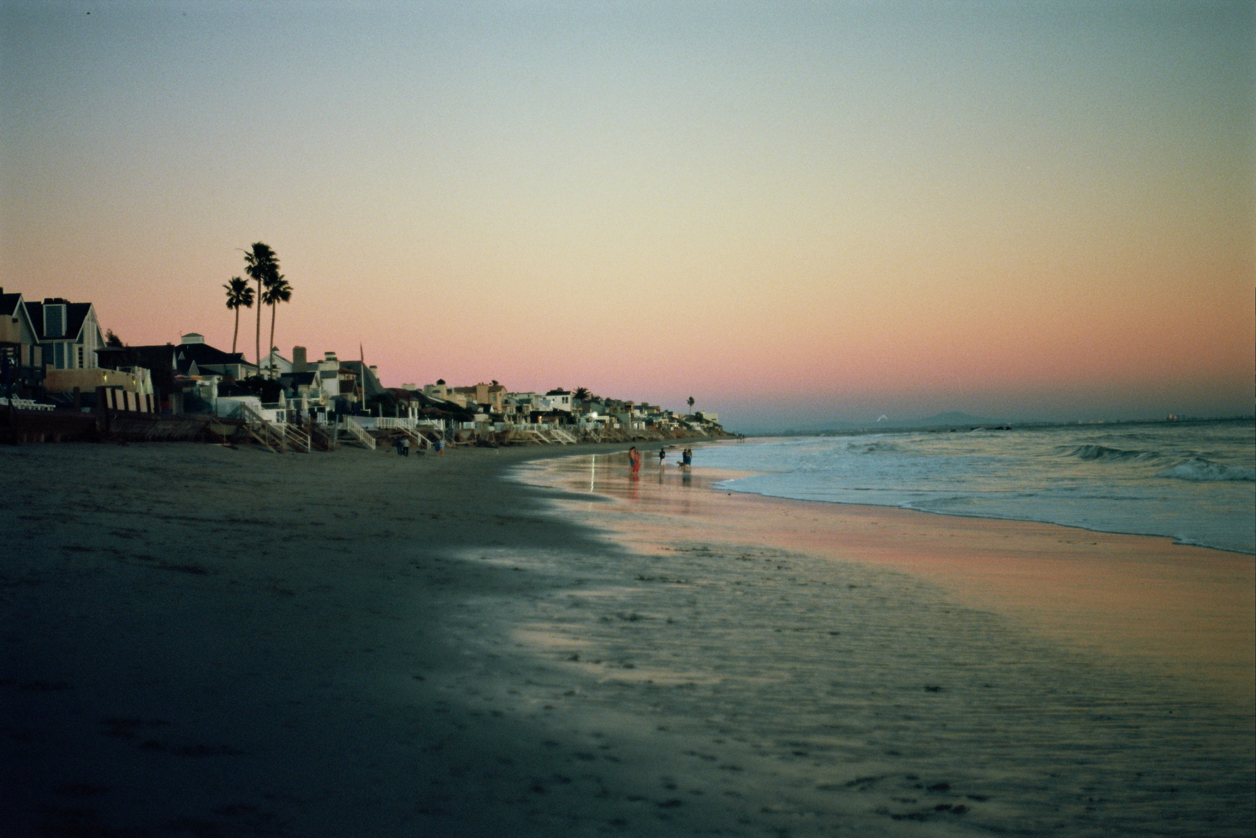 Malibu, California coastal beauty, Scenic coastline, Beach paradise, 2500x1670 HD Desktop
