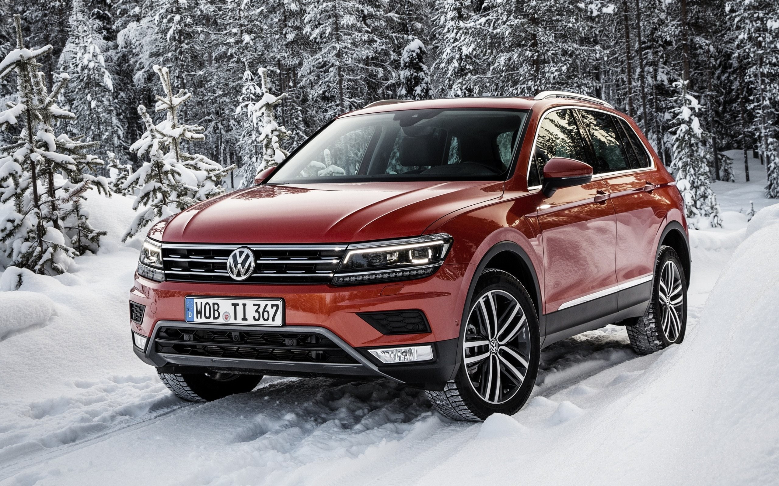 Volkswagen Tiguan 2017 winter, Performance in any condition, Confident and capable, Adventure awaits, 2560x1600 HD Desktop