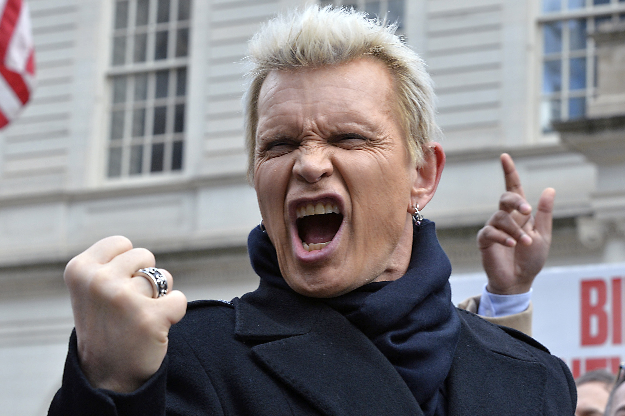 Billy Idol is helping de Blasio take on idling cars in new campaign 2000x1340