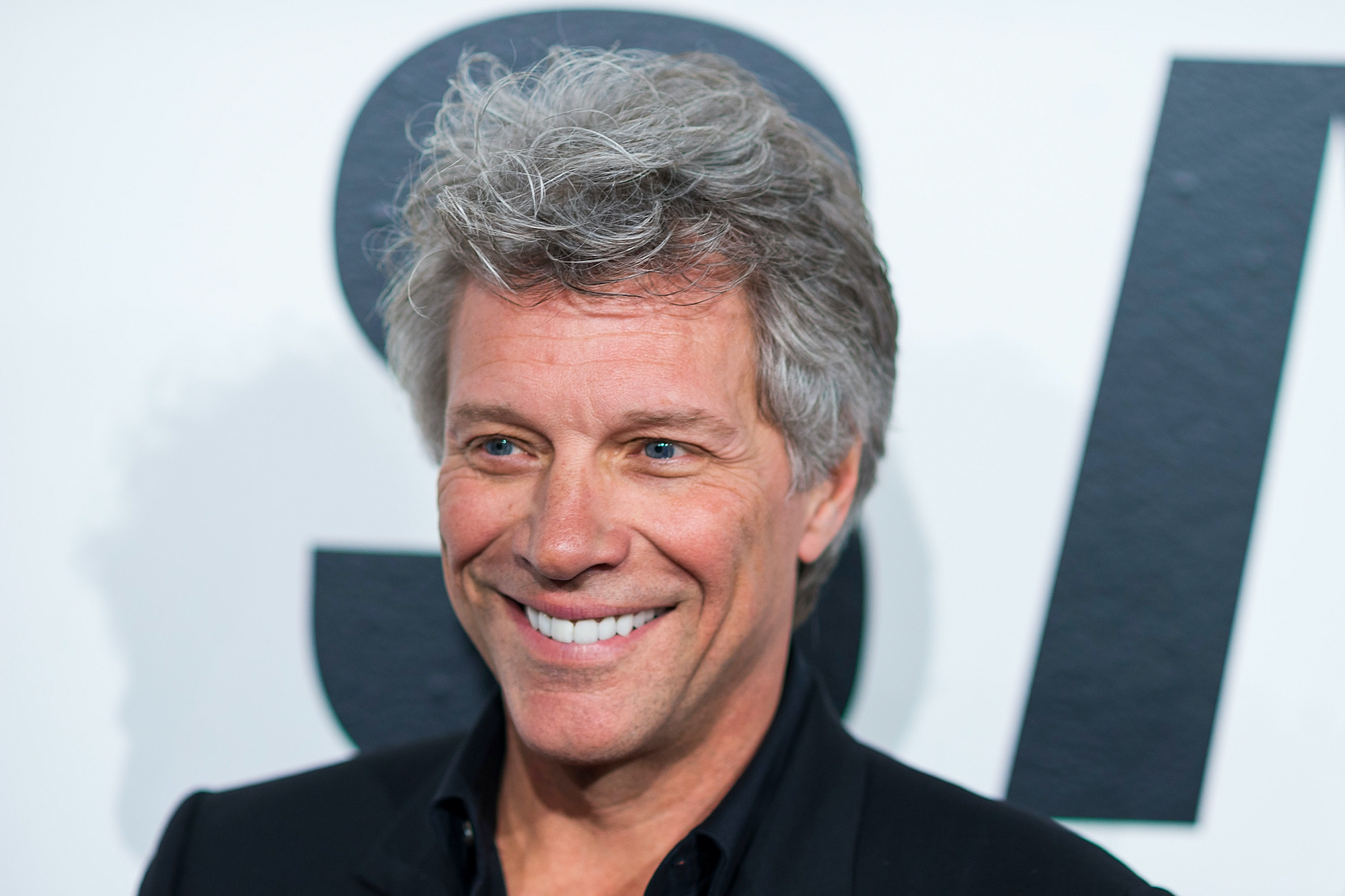 Jon Bon Jovi, Young musician success, New Jersey's drinking age, Key to fame, 2000x1340 HD Desktop