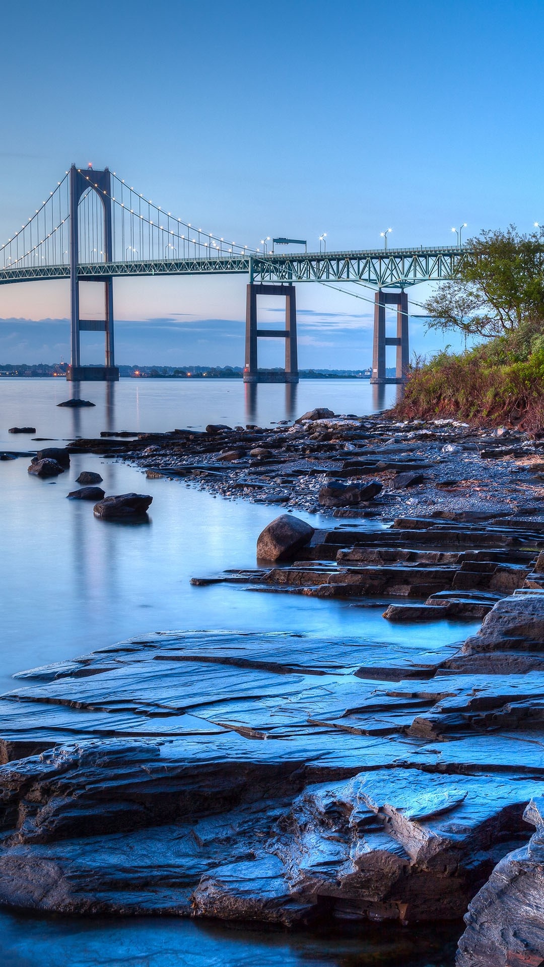 Claiborne Pell Newport Bridge, Rocky seascape, Sunrise in Jamestown, Breathtaking view, 1080x1920 Full HD Handy