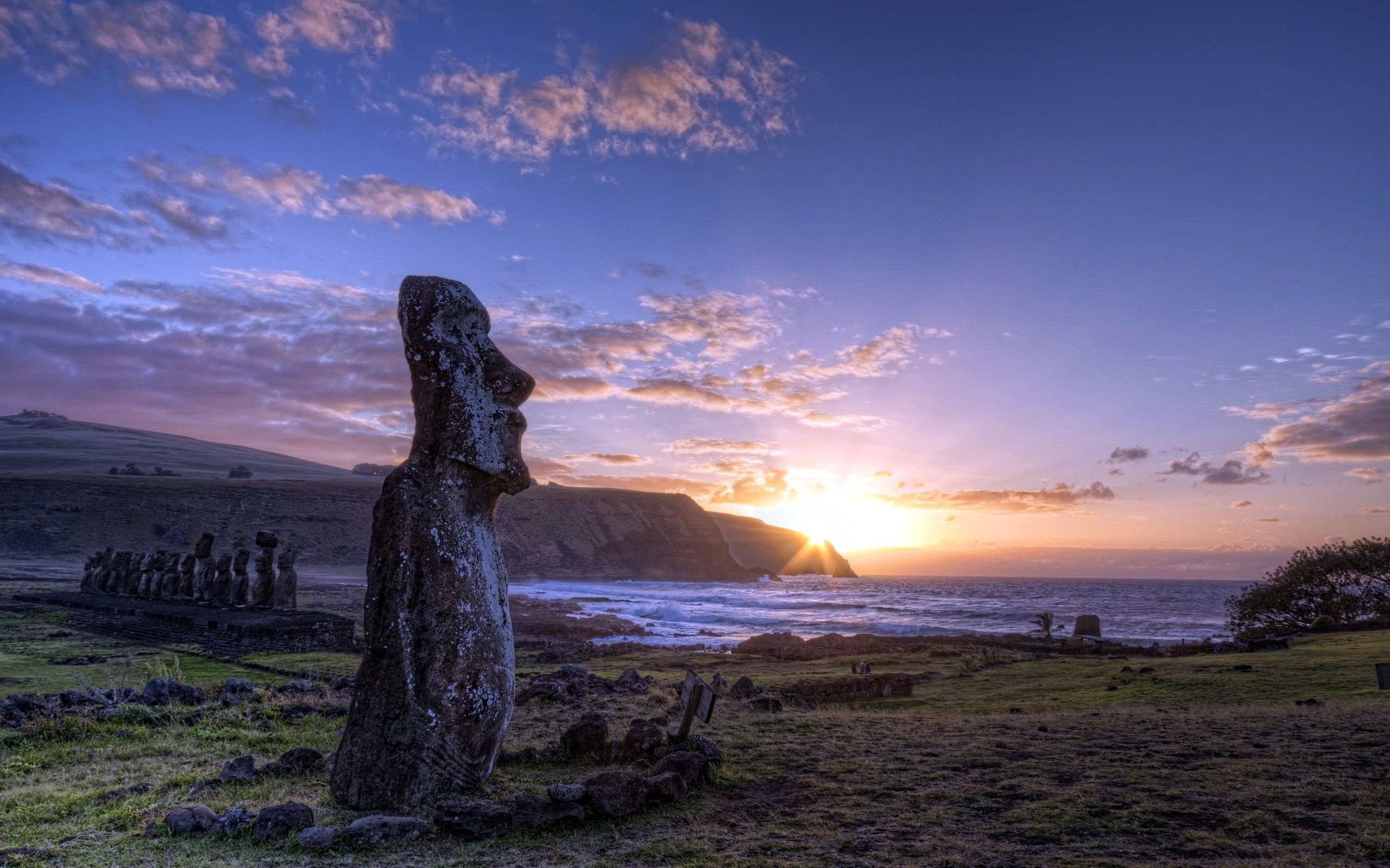 Easter Island, Seeking my North, Mystical stone figures, Global wonder, 2560x1600 HD Desktop