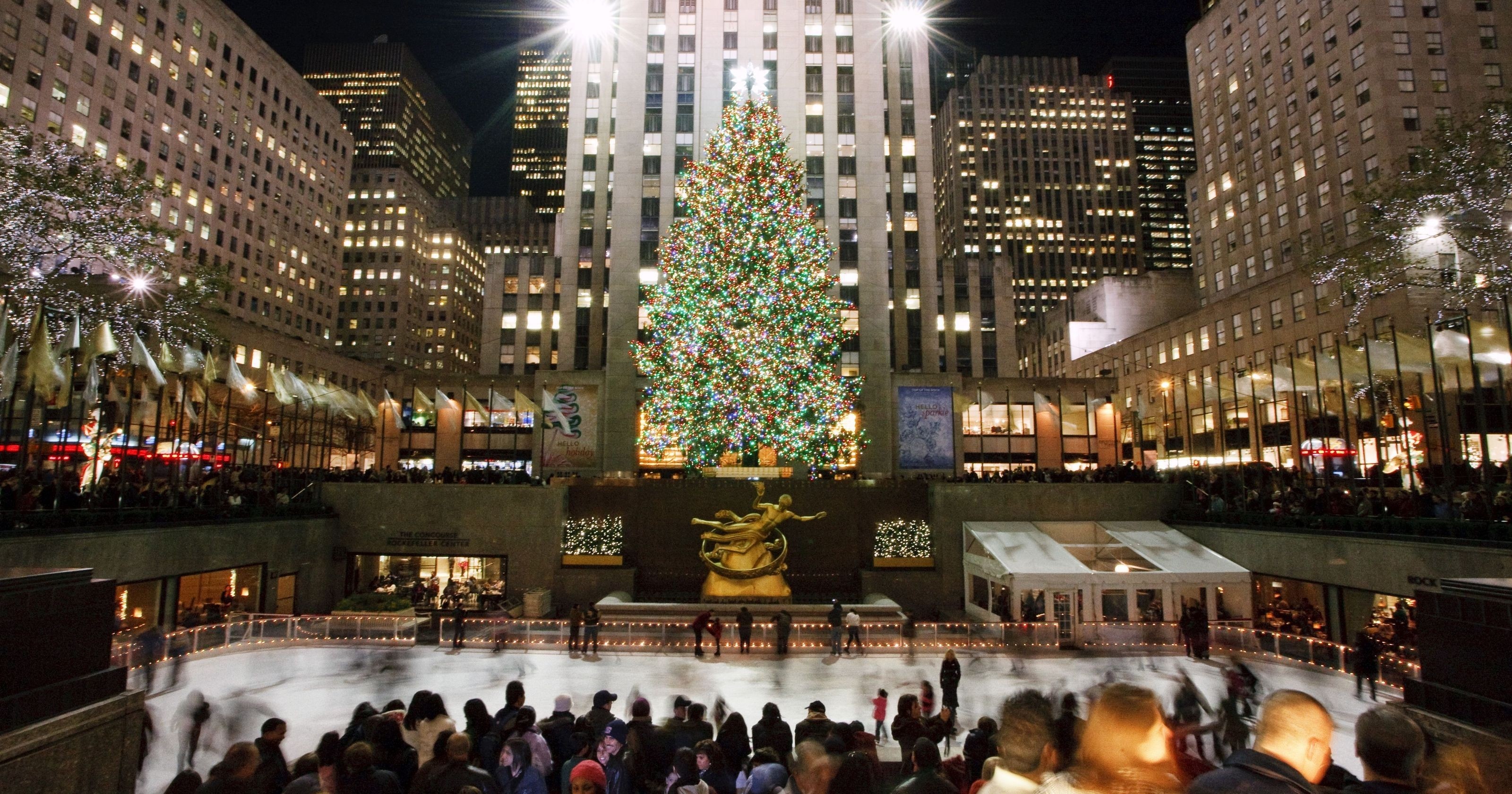 New York Christmas, Rockefeller Center, Christmas wallpapers, Festive backgrounds, 3200x1680 HD Desktop