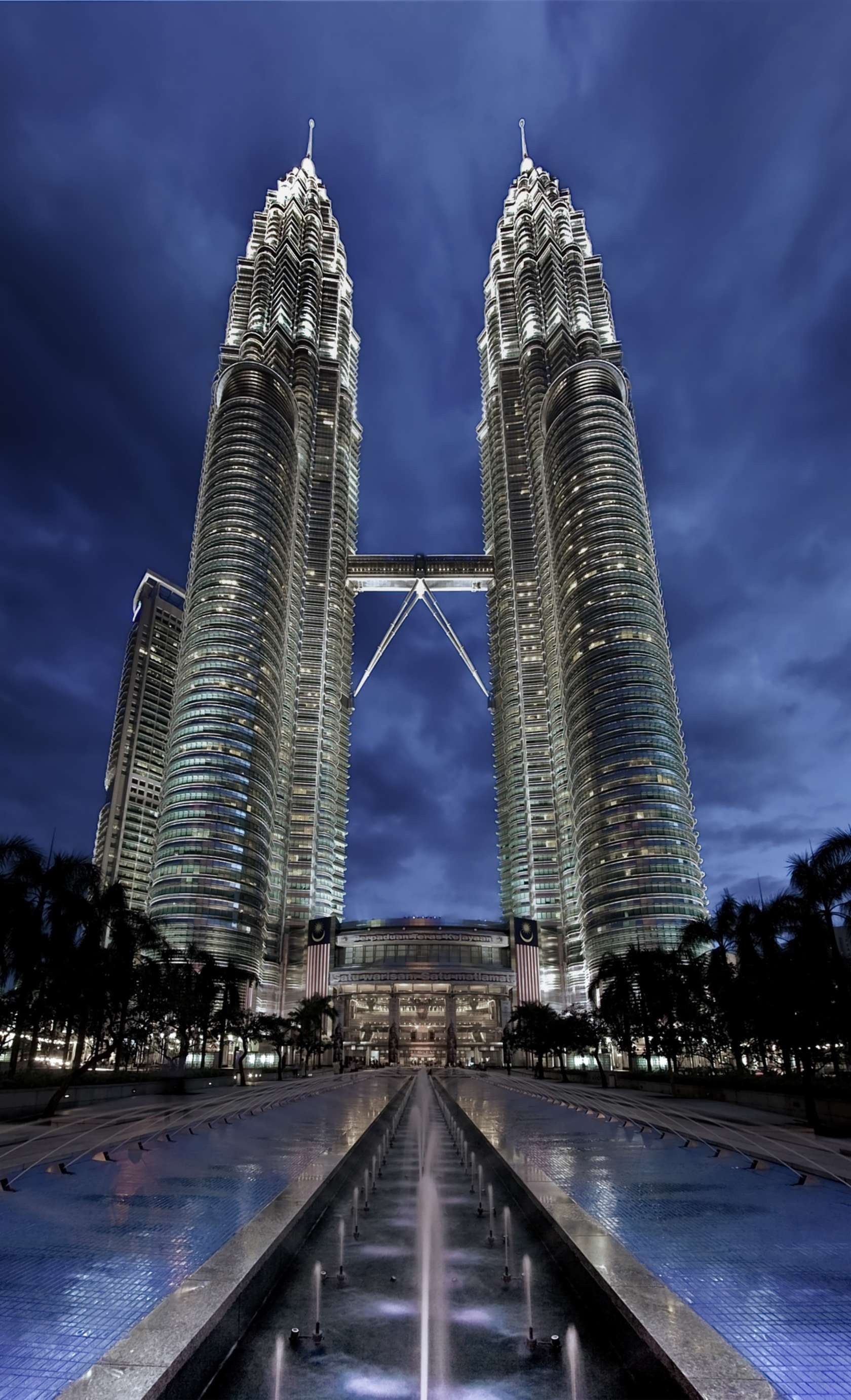 Petronas Twin Towers, Symbol of Malaysia, Sky-high marvel, Kuala Lumpur, 1680x2770 HD Phone