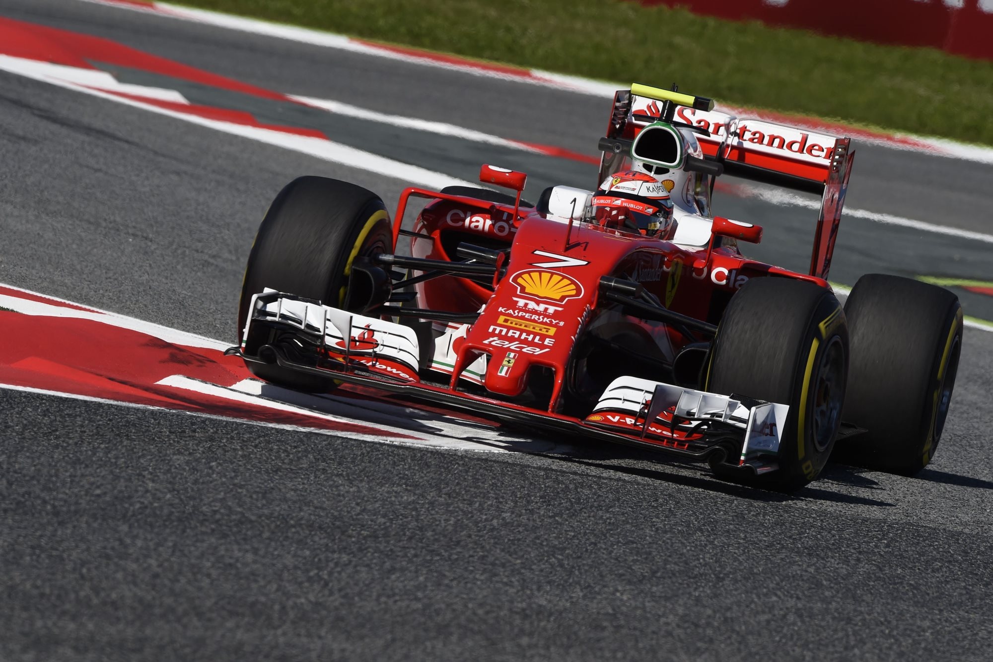 Kimi Raikkonen, Ferrari SF16-H, Spanish Grand Prix, Memorable race moment, 2000x1340 HD Desktop