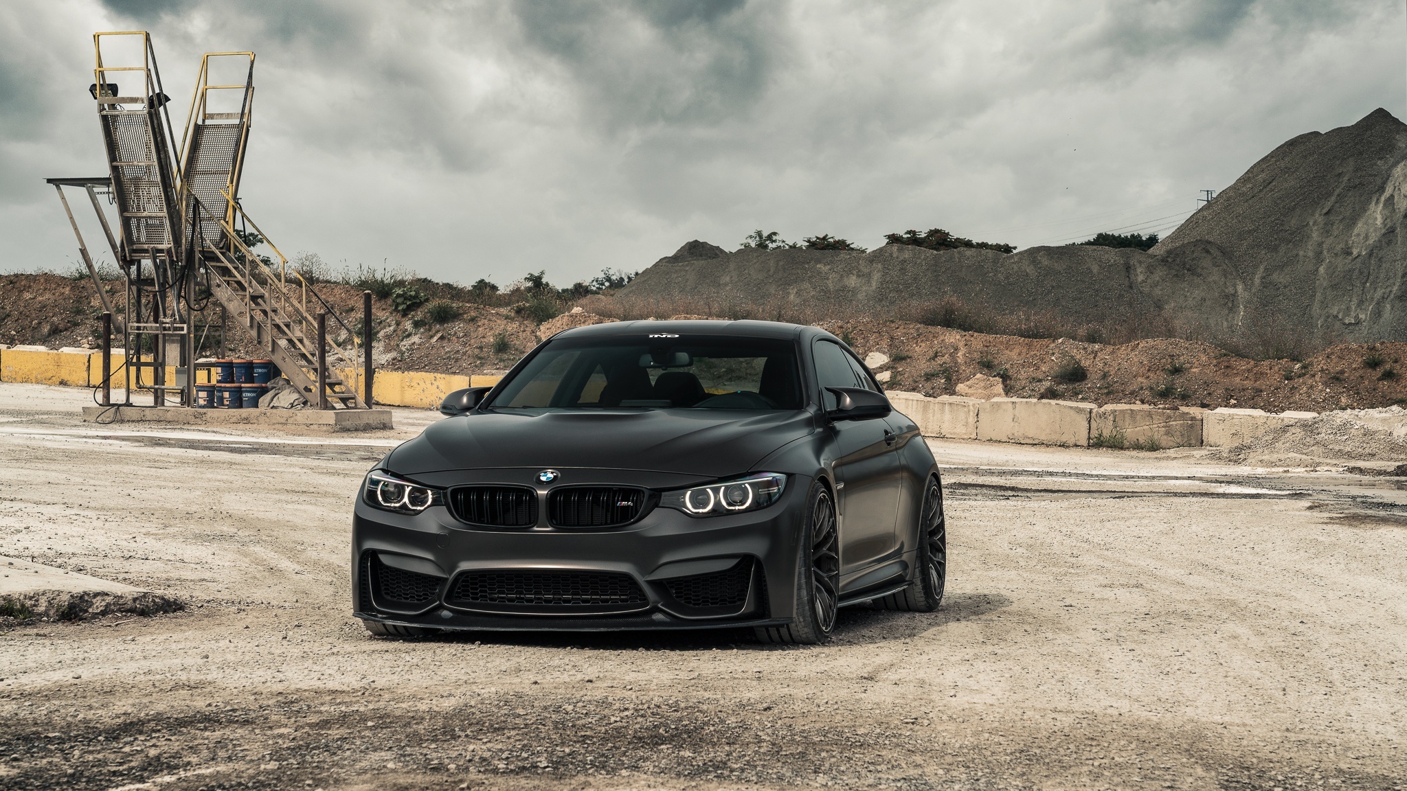 BMW M4, HD wallpapers, Striking visuals, Luxury performance, 2050x1160 HD Desktop