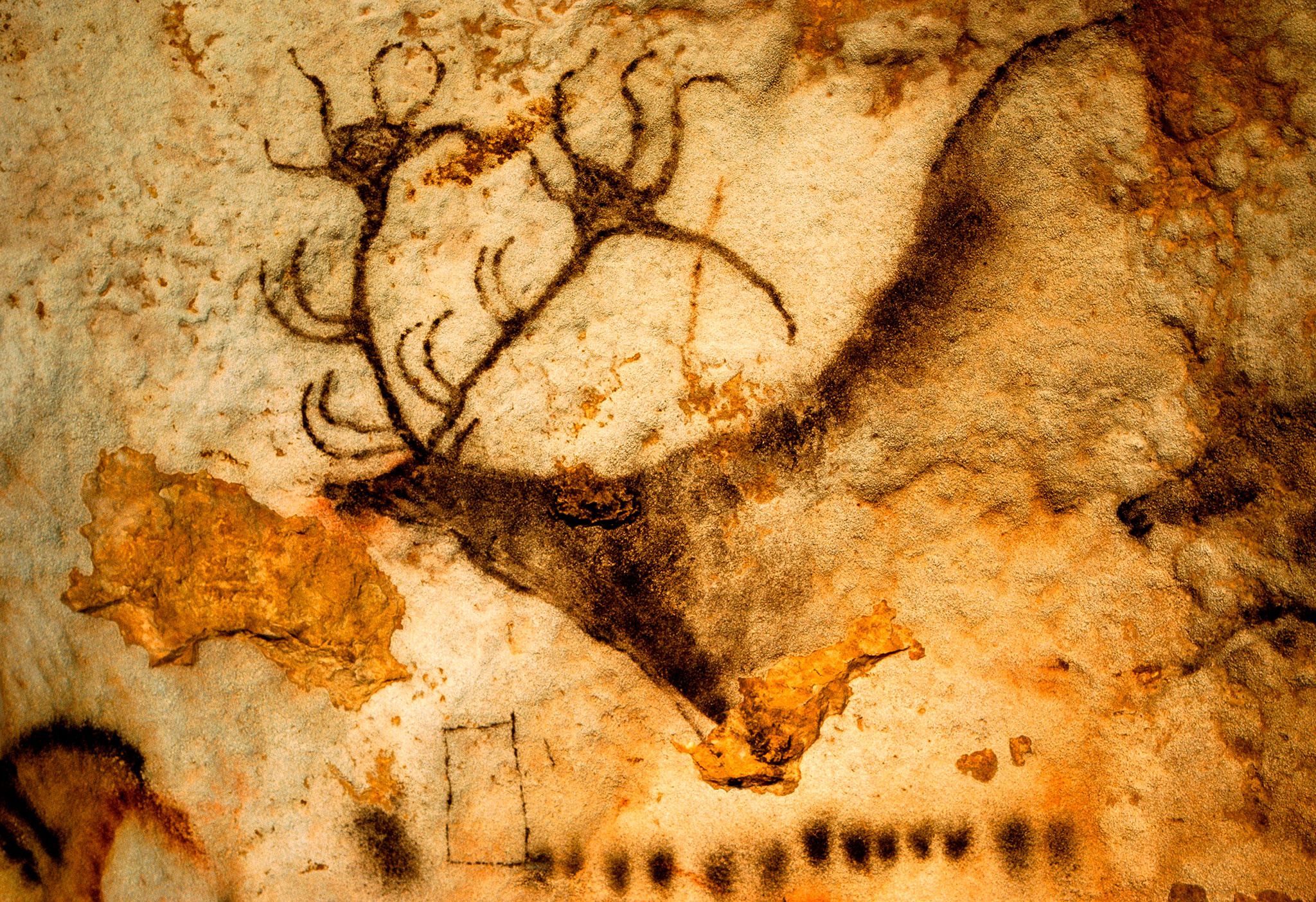 Lascaux, Deer cave paintings, France, Travels, 2050x1410 HD Desktop