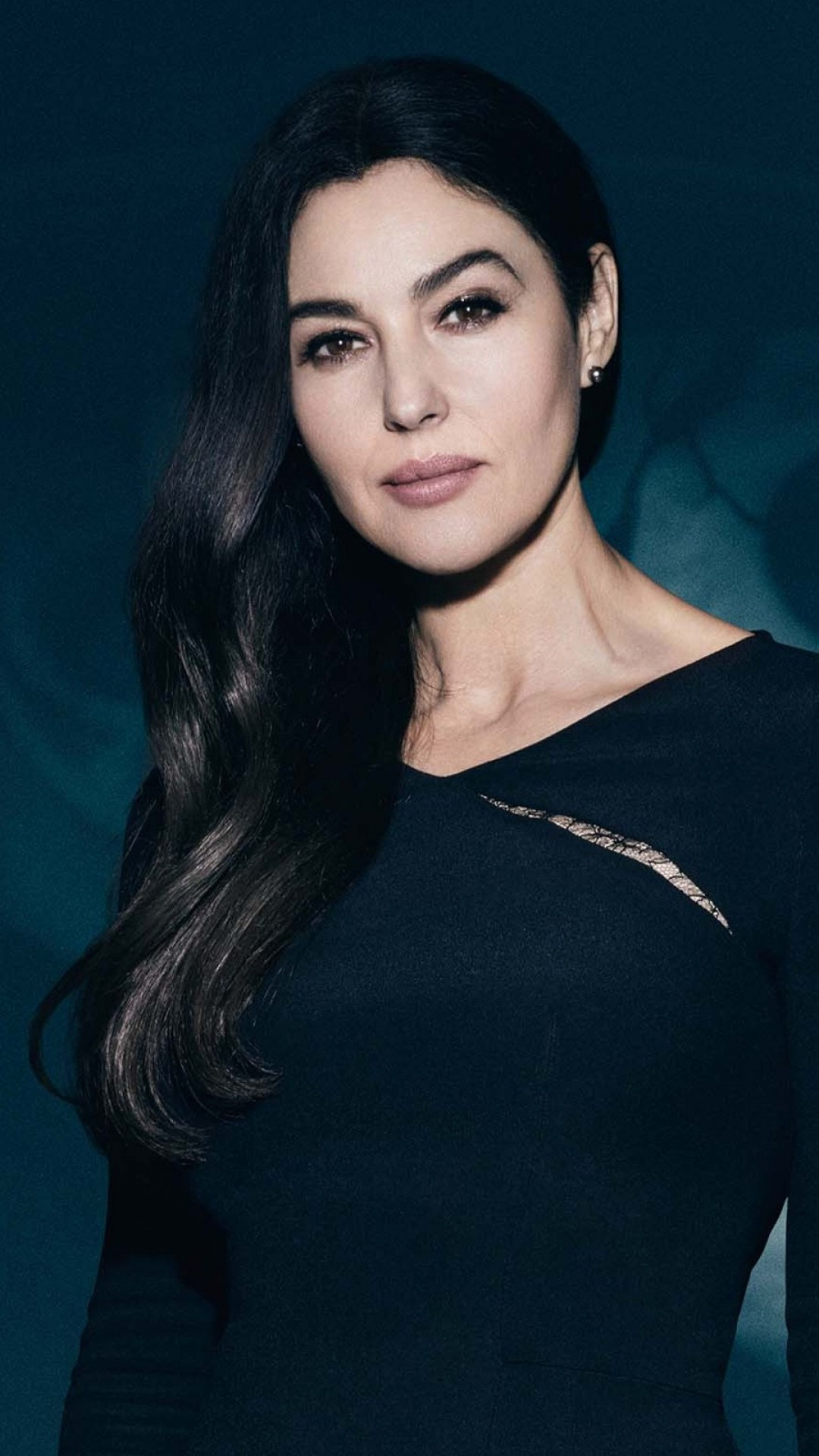 Monica Bellucci: Ranked fourth in Los Angeles Times Magazine's list of the 50 most beautiful women in film, 2011. 1080x1920 Full HD Background.