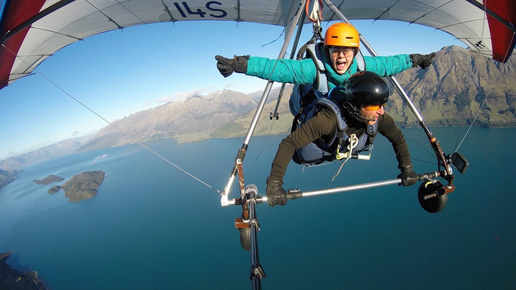 Hang Gliding: Aerotow, Skytrek Queenstown, Soaring in tandem 2,000 feet above the earth. 2050x1160 HD Wallpaper.