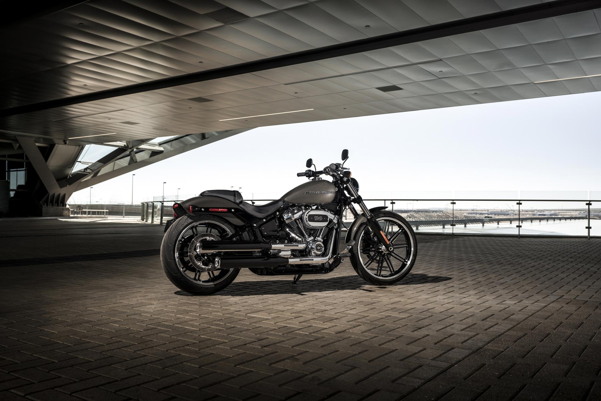 Harley-Davidson Breakout 114, Iconic cruiser, Power and torque, Bold presence, 2020x1350 HD Desktop