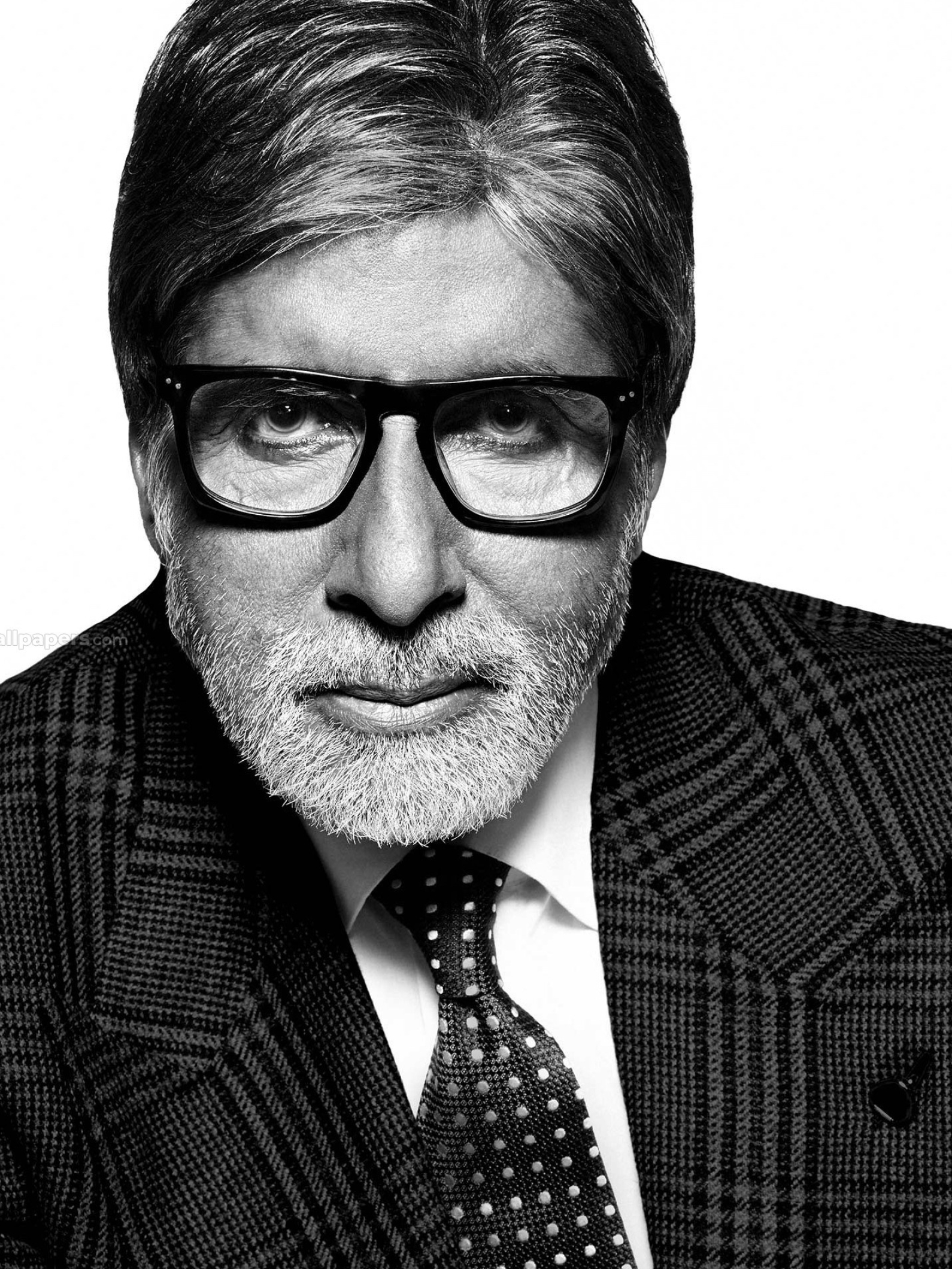 Amitabh Bachchan, Bollywood legend, Runway 34 movie, Movie review, 1590x2120 HD Handy