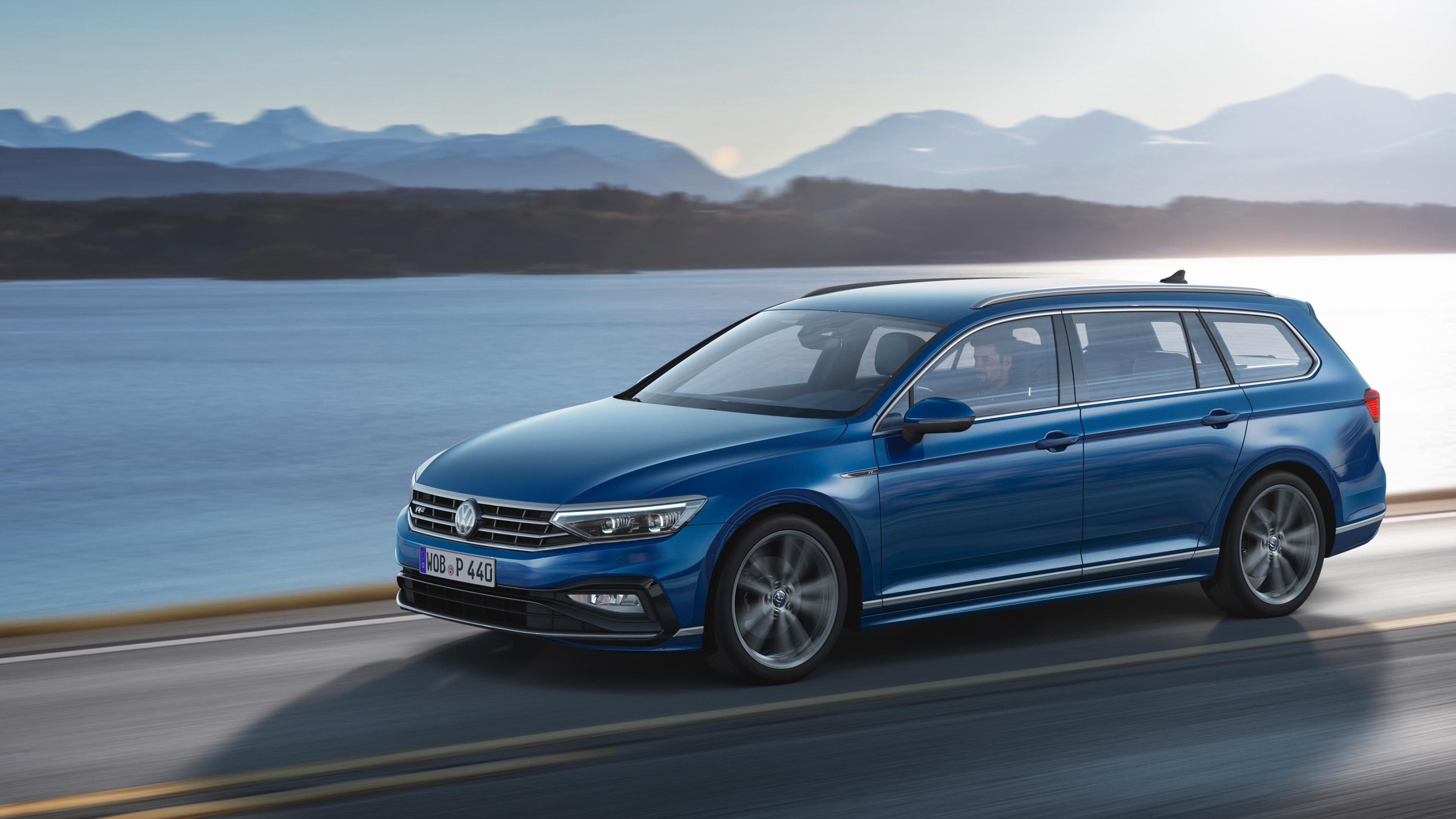 Volkswagen Passat, Variant R-Line, Sporty performance, Premium sedan, 3840x2160 4K Desktop