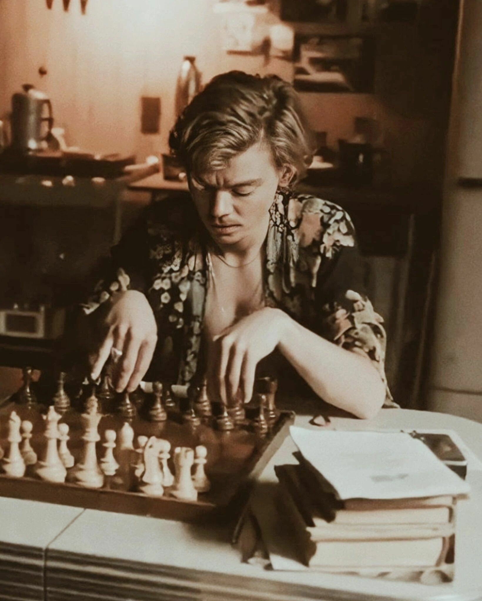 The Queen's Gambit: Thomas Brodie-Sangster as Benny Watts. 1640x2050 HD Background.
