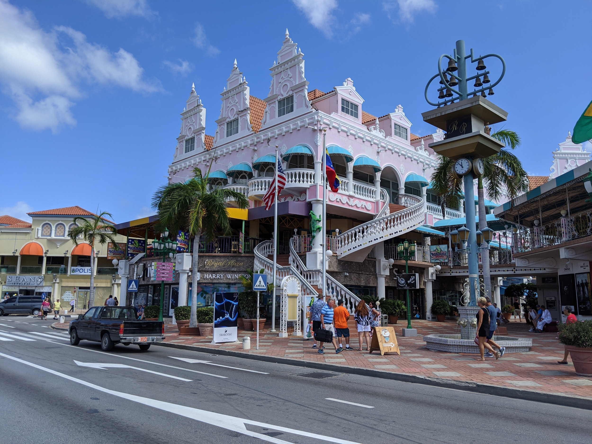 Oranjestad travels, Aruba sissi segeln, Beautiful city, Caribbean paradise, 2500x1880 HD Desktop