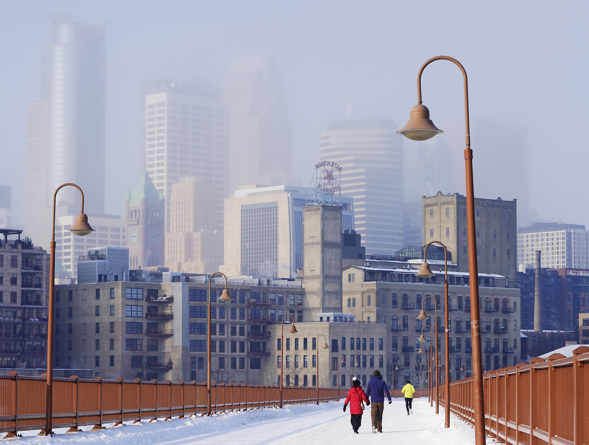 Minnesota Travels, Winter weather, Cloudy days, Seasonal observations, 2030x1530 HD Desktop