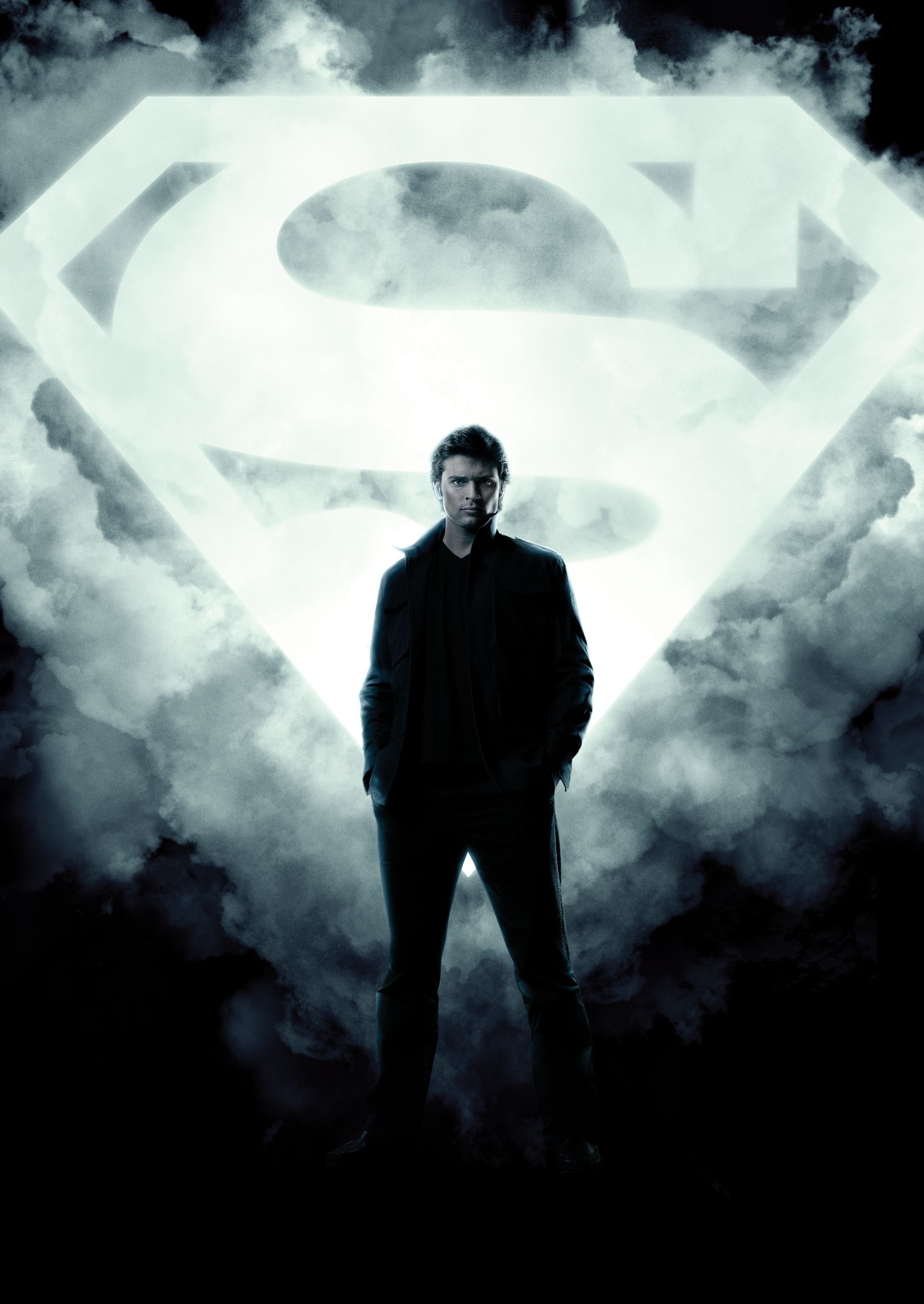 Smallville (TV Series): Tom Welling, An American actor, director, producer, Teen Choice Award nomination. 2130x3000 HD Background.