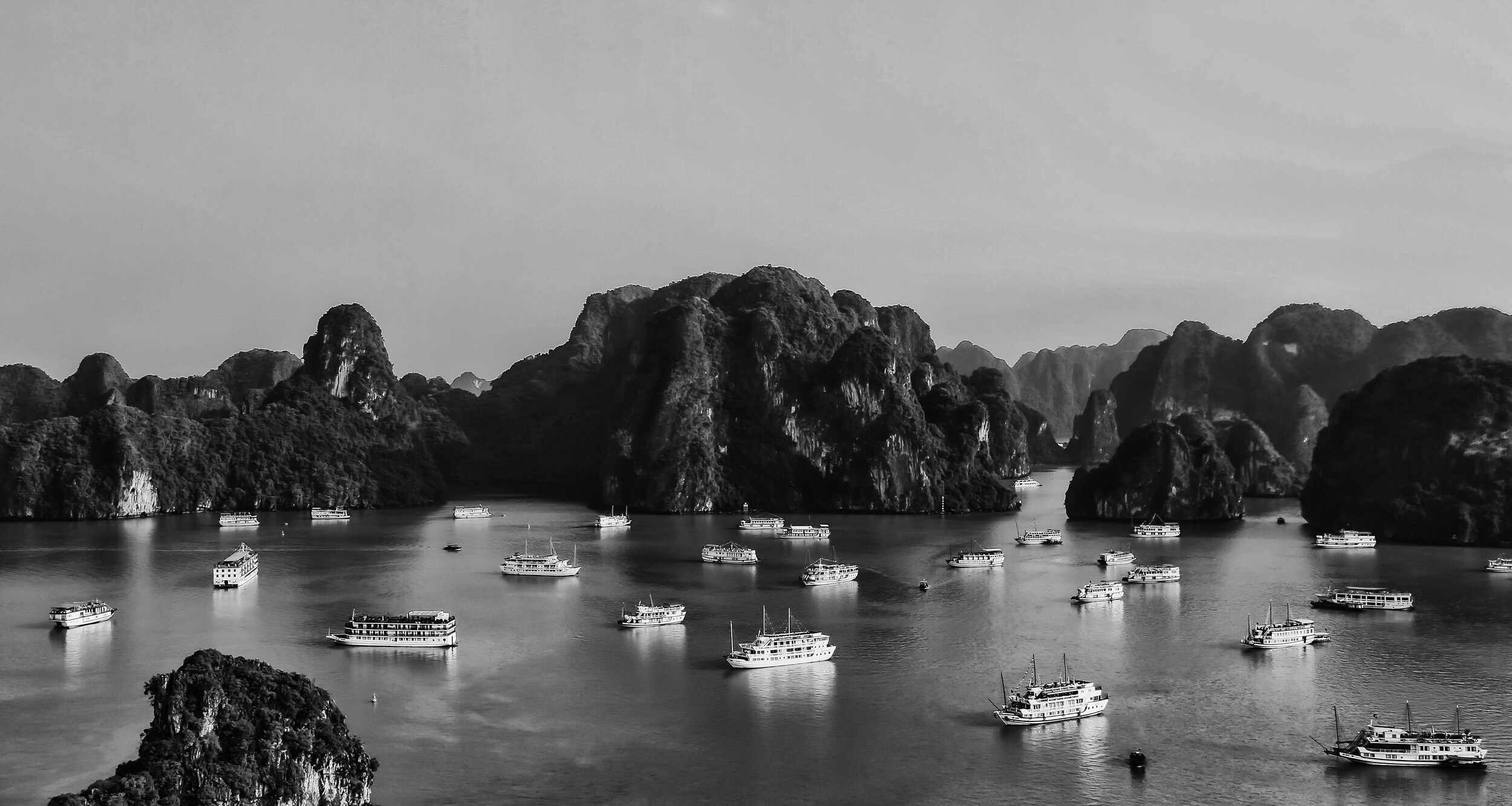 Ha Long Bay, Vietnam, Josh Ellis Photography, Blog, 2500x1340 HD Desktop