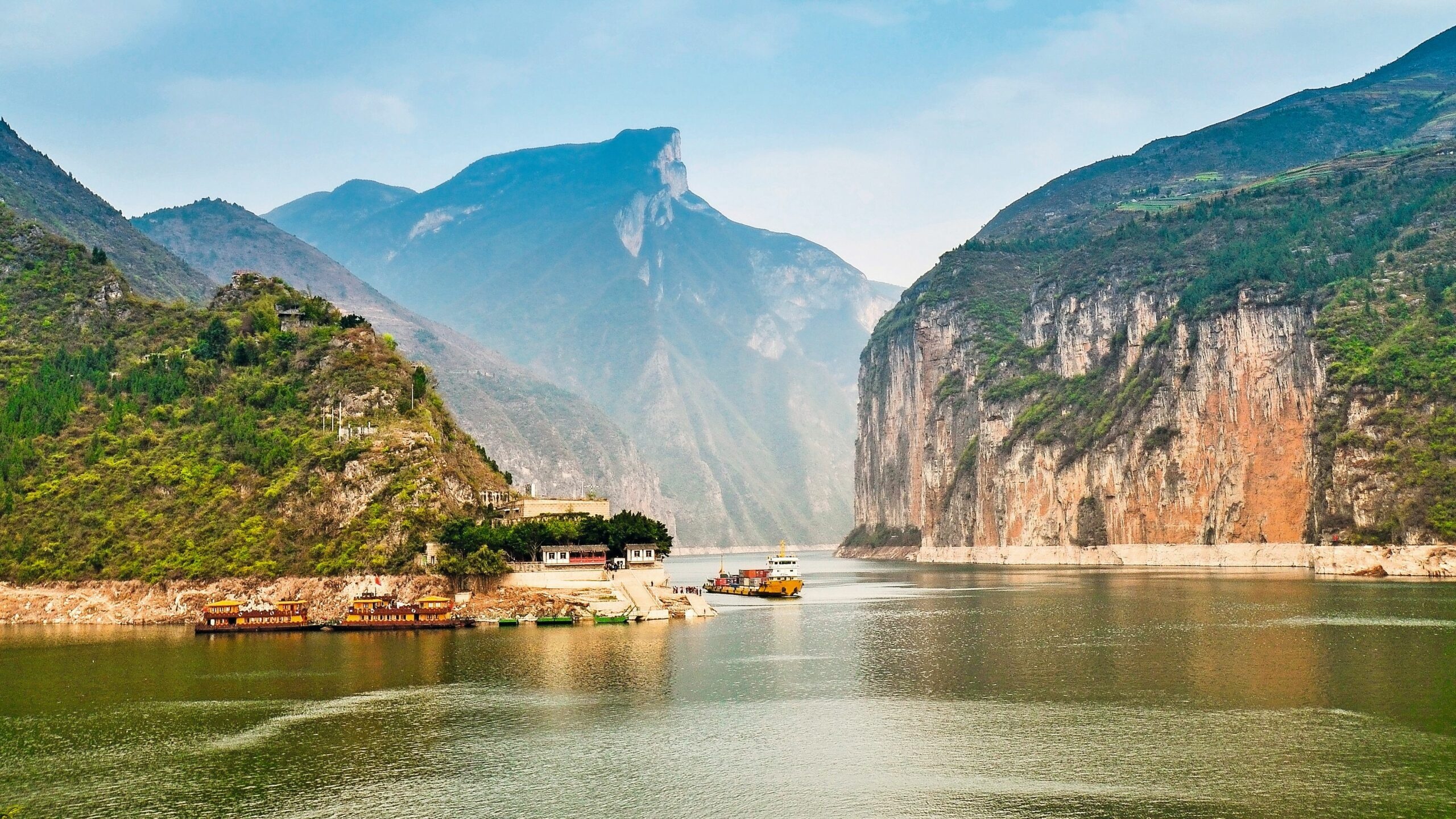 The Yangtze, China group tour, Yangtze River cruise, Impressive travel experience, 2560x1440 HD Desktop
