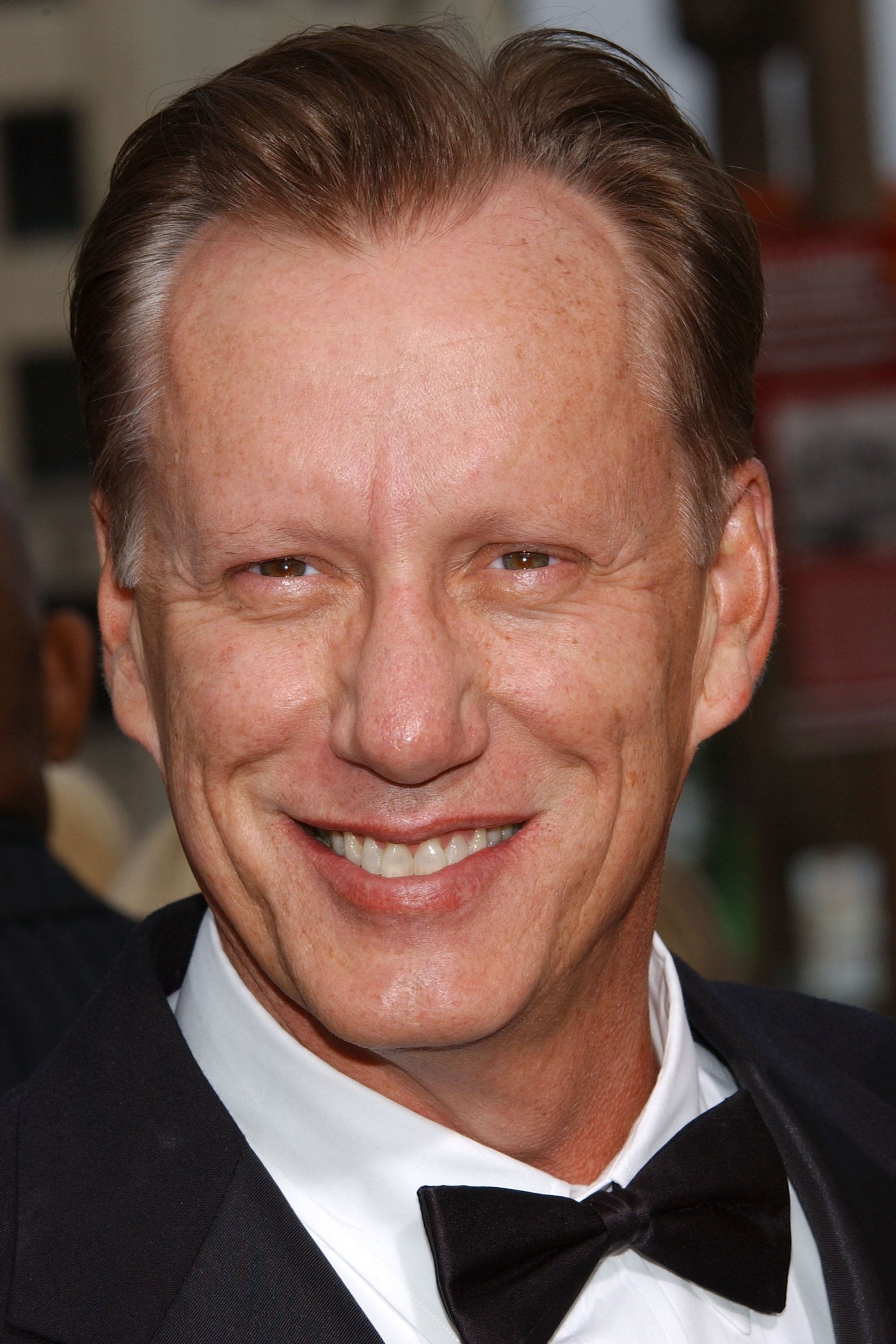 James Woods, Profile images, The Movie Database, 2000x3000 HD Phone
