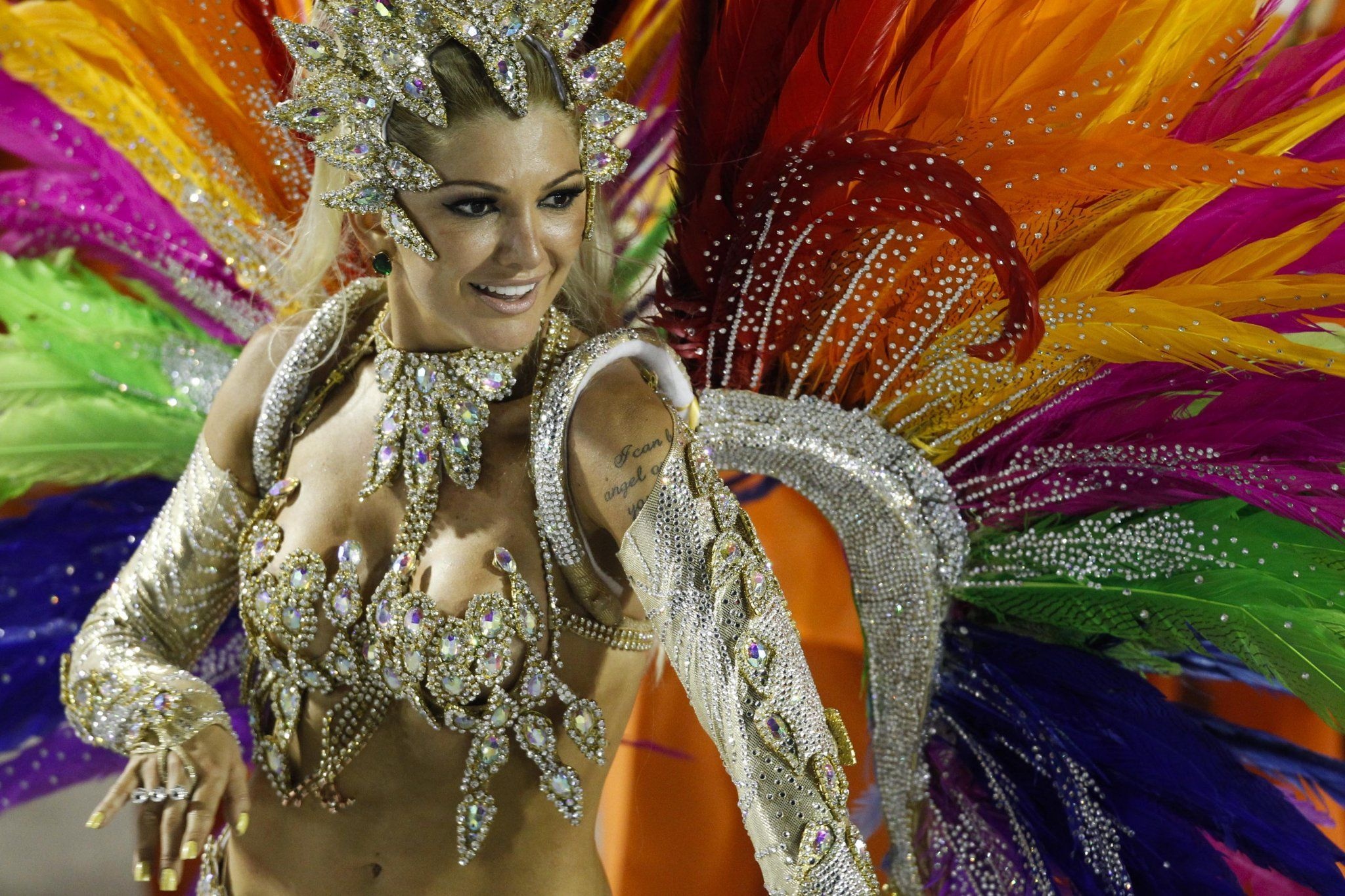 Samba: Rio, A Brazilian dance of African origin, A style of ballroom dancing, Carnival show. 2050x1370 HD Wallpaper.