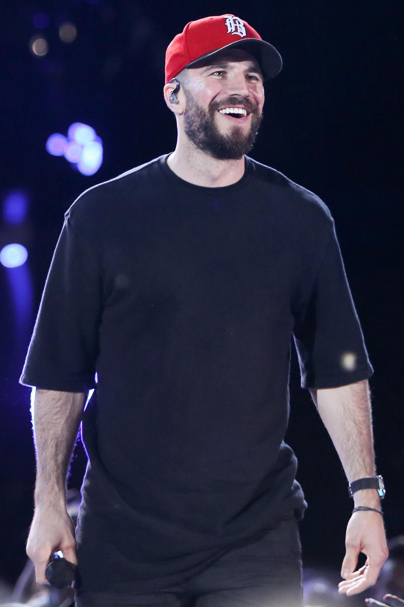Sam Hunt Wallpapers posted by Michelle Anderson 1340x2000
