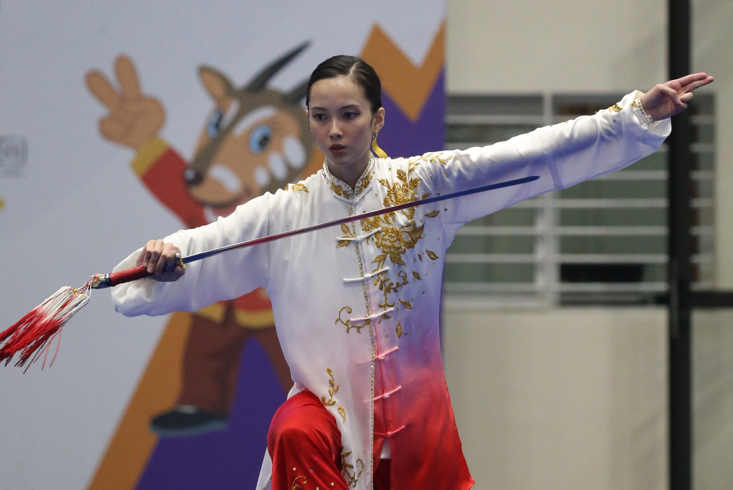 Agatha Wong in Wushu, Sea Games gold medalist, Exceptional performance, Women's Taijijian, 2560x1710 HD Desktop