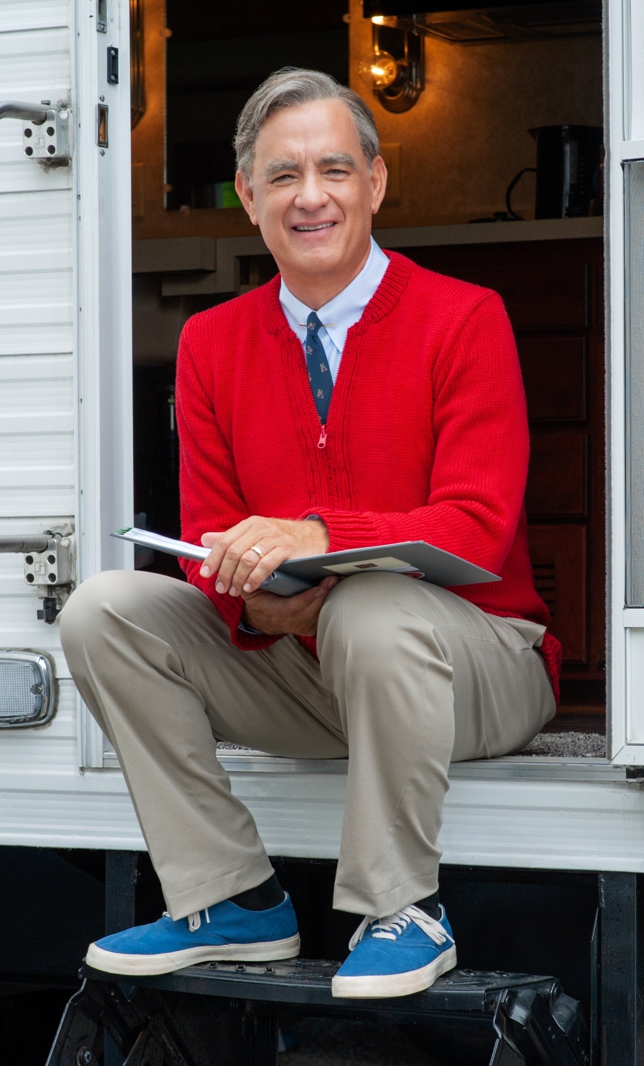 A Beautiful Day in the Neighborhood, Tom Hanks as Mr. Rogers, iPhone wallpapers, Iconic performance, 1280x2120 HD Phone