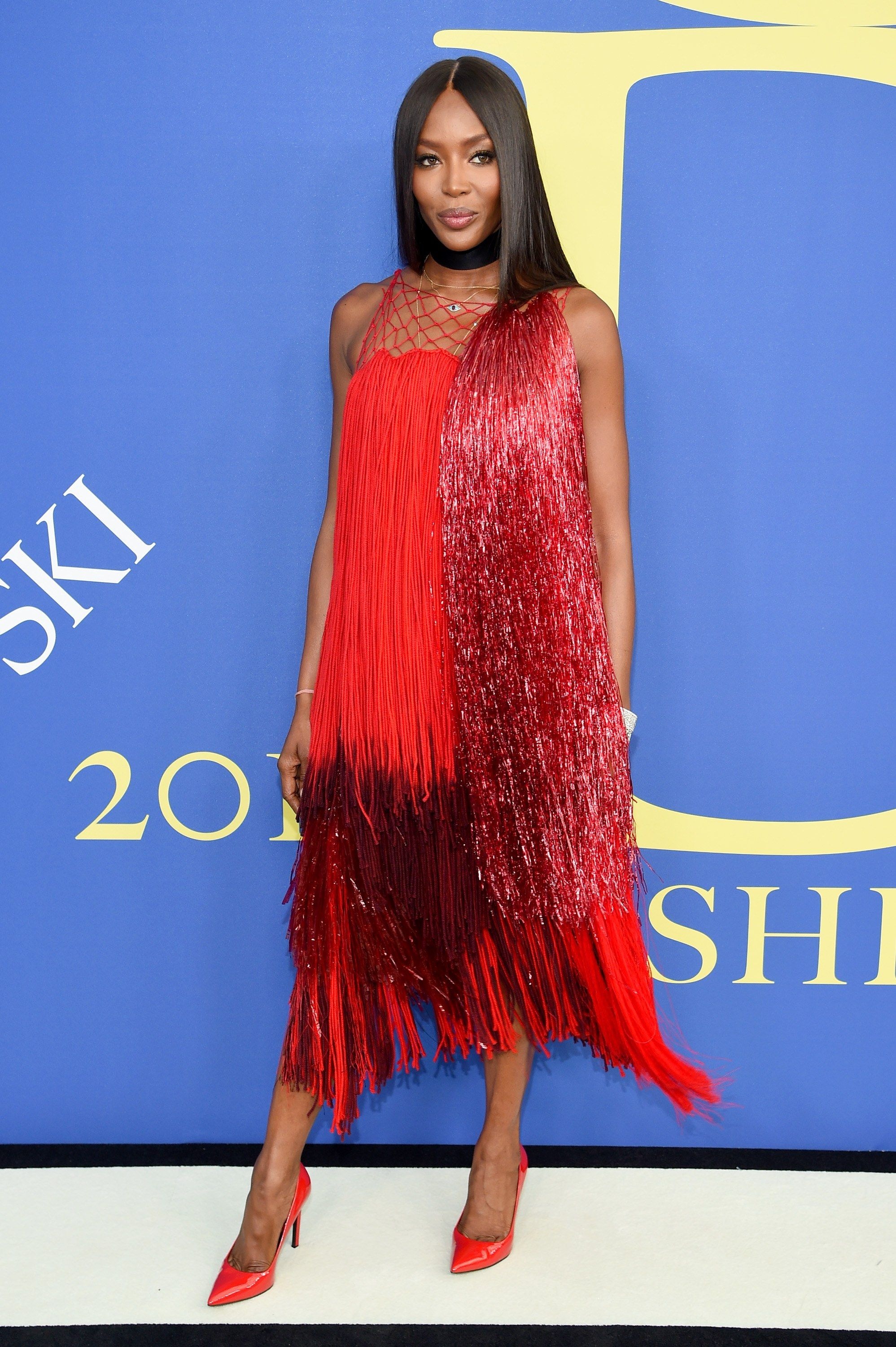 Naomi Campbell, CFDA awards, Vogue celebrity dresses, Red carpet, 2000x3000 HD Phone