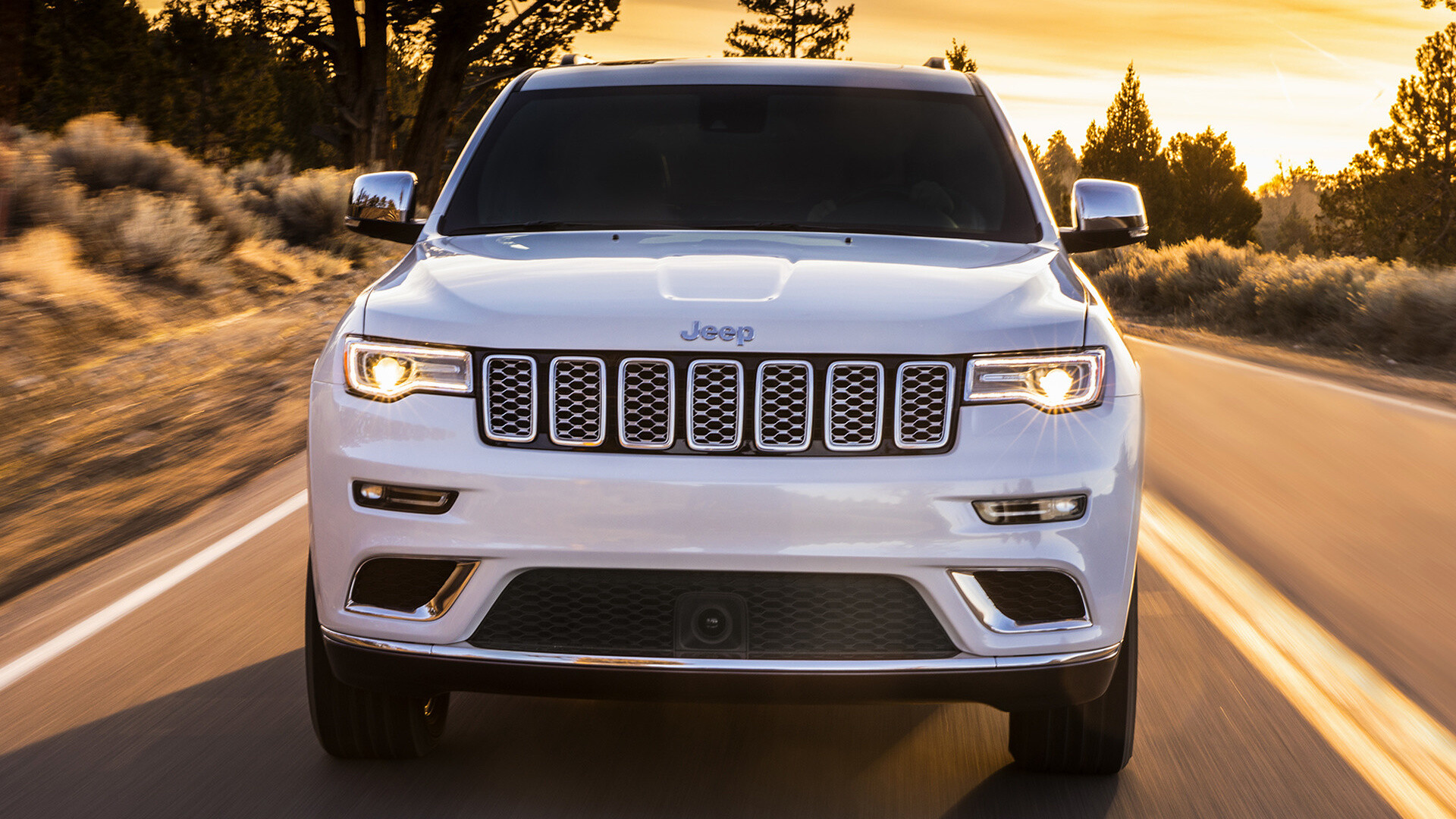 Jeep Grand Cherokee: 2017 Summit, Trim level, Capable of an off-road adventure. 1920x1080 Full HD Background.