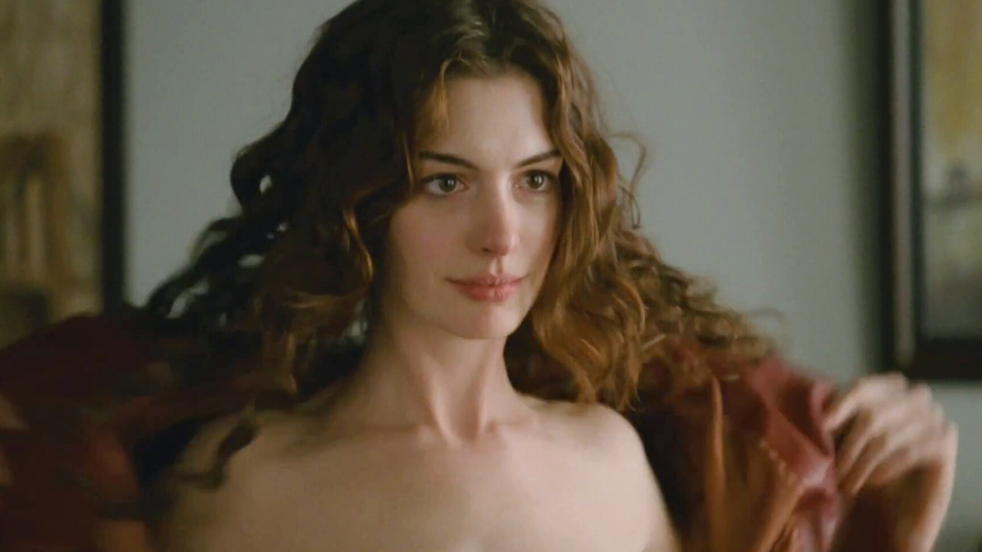 Love and Other Drugs: Best Actress Award for Anne Hathaway at the Satellite Awards 2010, A 2010 romantic drama film. 1920x1080 Full HD Background.