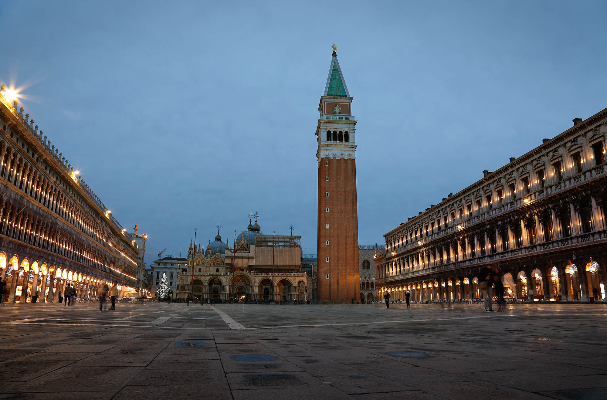 Piazza San Marco, Venice, Italy, Stunning architecture, Photographic art, 2000x1320 HD Desktop