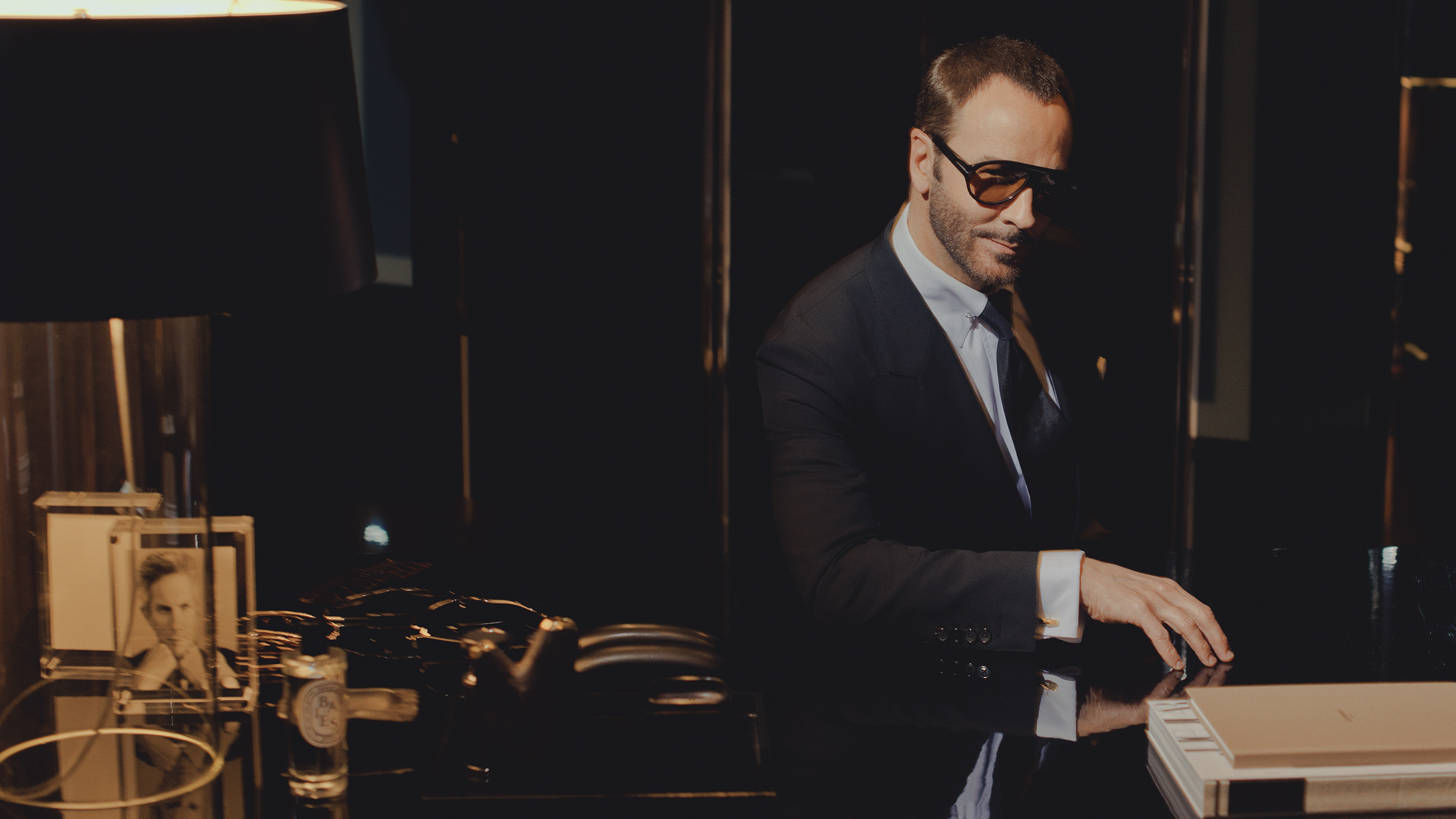 Tom Ford: Began his work as the brand's chief women's ready-to-wear designer of Gucci, in 1990. 3000x1690 HD Background.