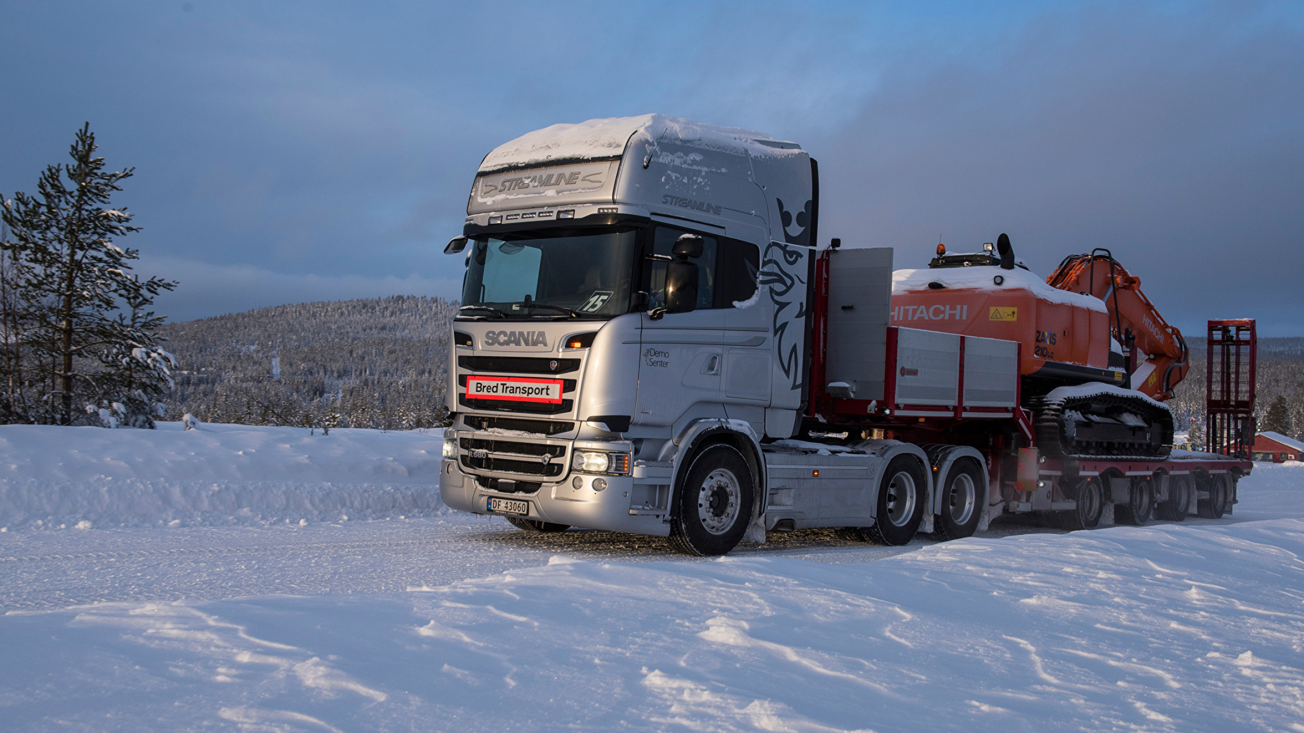 Scania trucks, snow vehicle, 2560x1440 HD Desktop