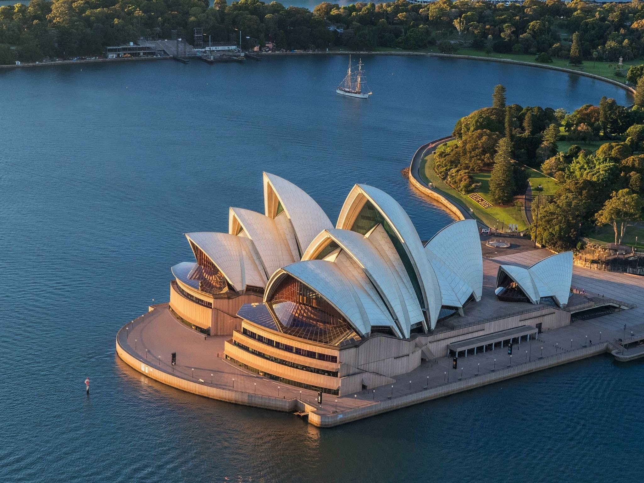 Sydney Opera House, City center, Landmark attraction, Sydney travel, 2050x1540 HD Desktop