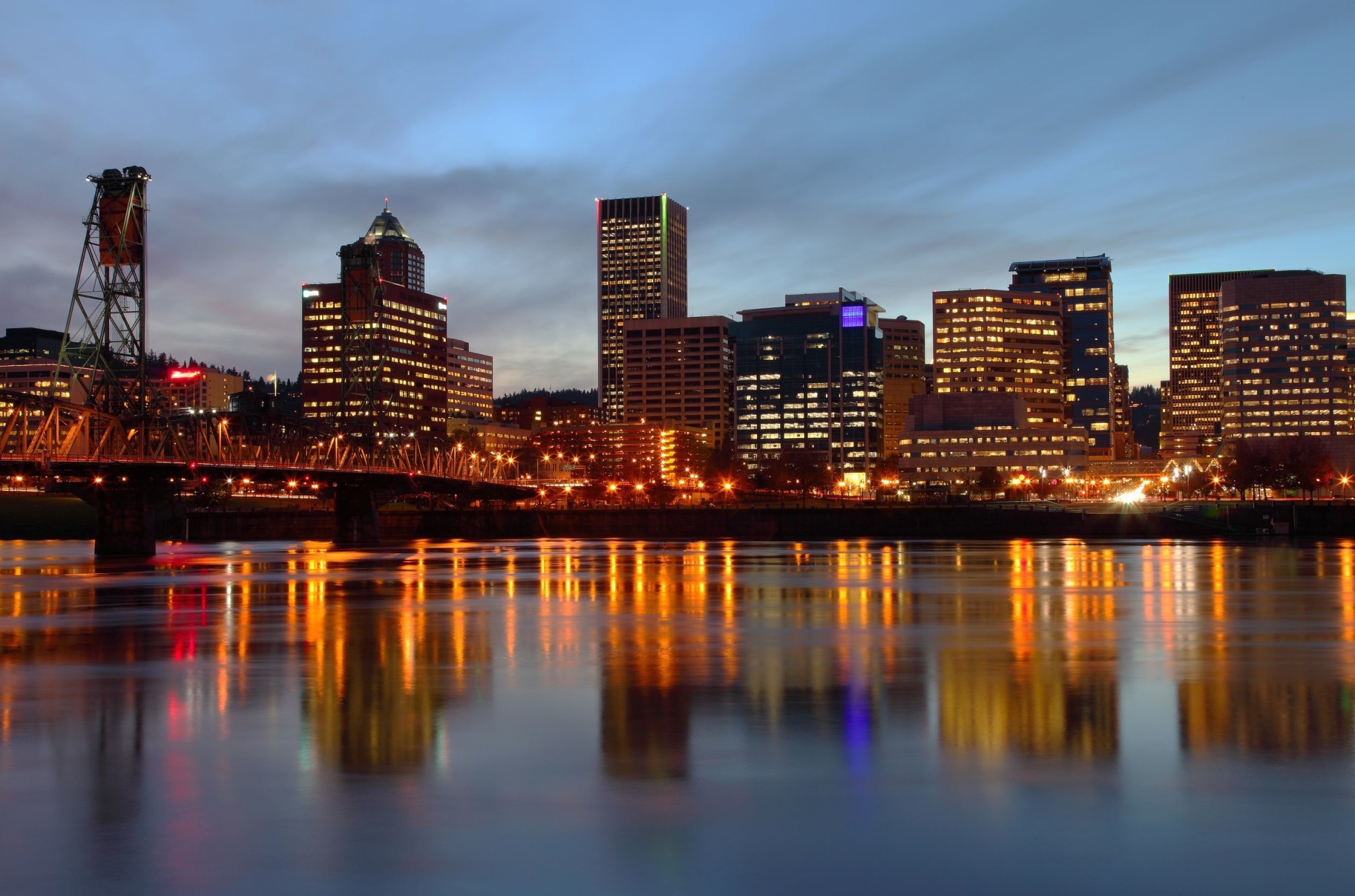 Portland Oregon Skyline, Urban skyline guide, City of bridges, Vibrant cityscape, 2050x1360 HD Desktop