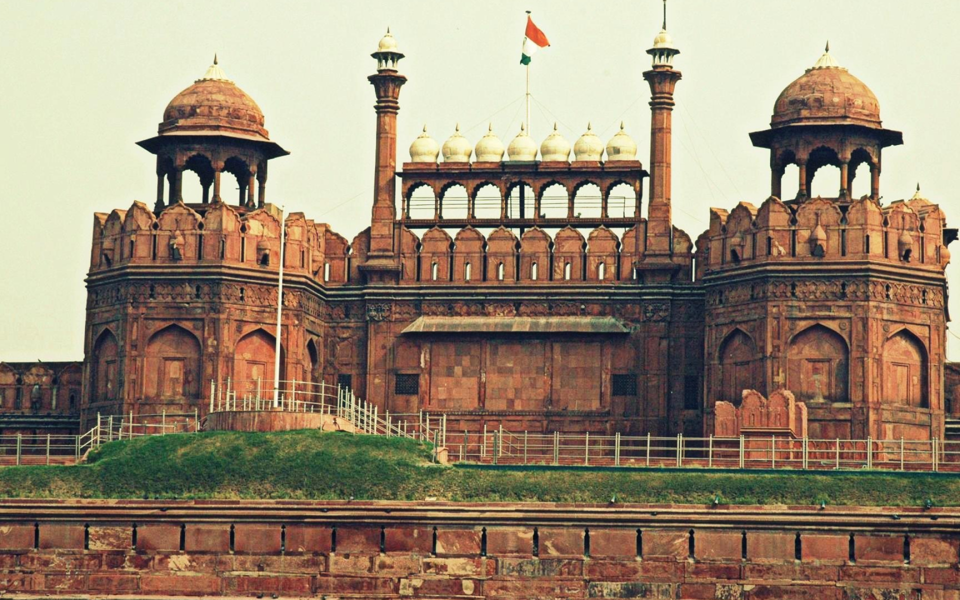 New Delhi charm, Top attractions, Vibrant cityscape, Incredible heritage, 1920x1200 HD Desktop