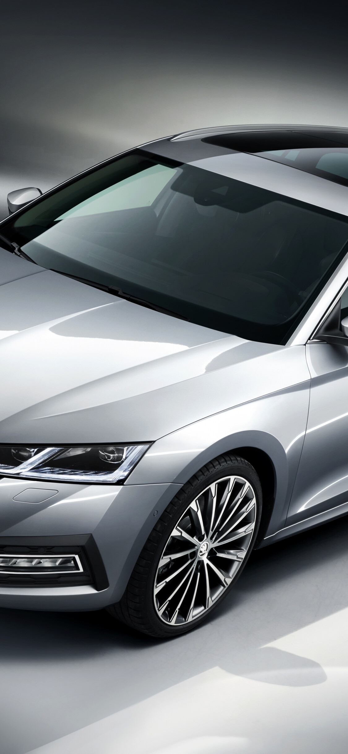 Skoda: 2020 car, Octavia Combi, A new form of drive combining a classic internal combustion engine and an electric motor. 1130x2440 HD Background.