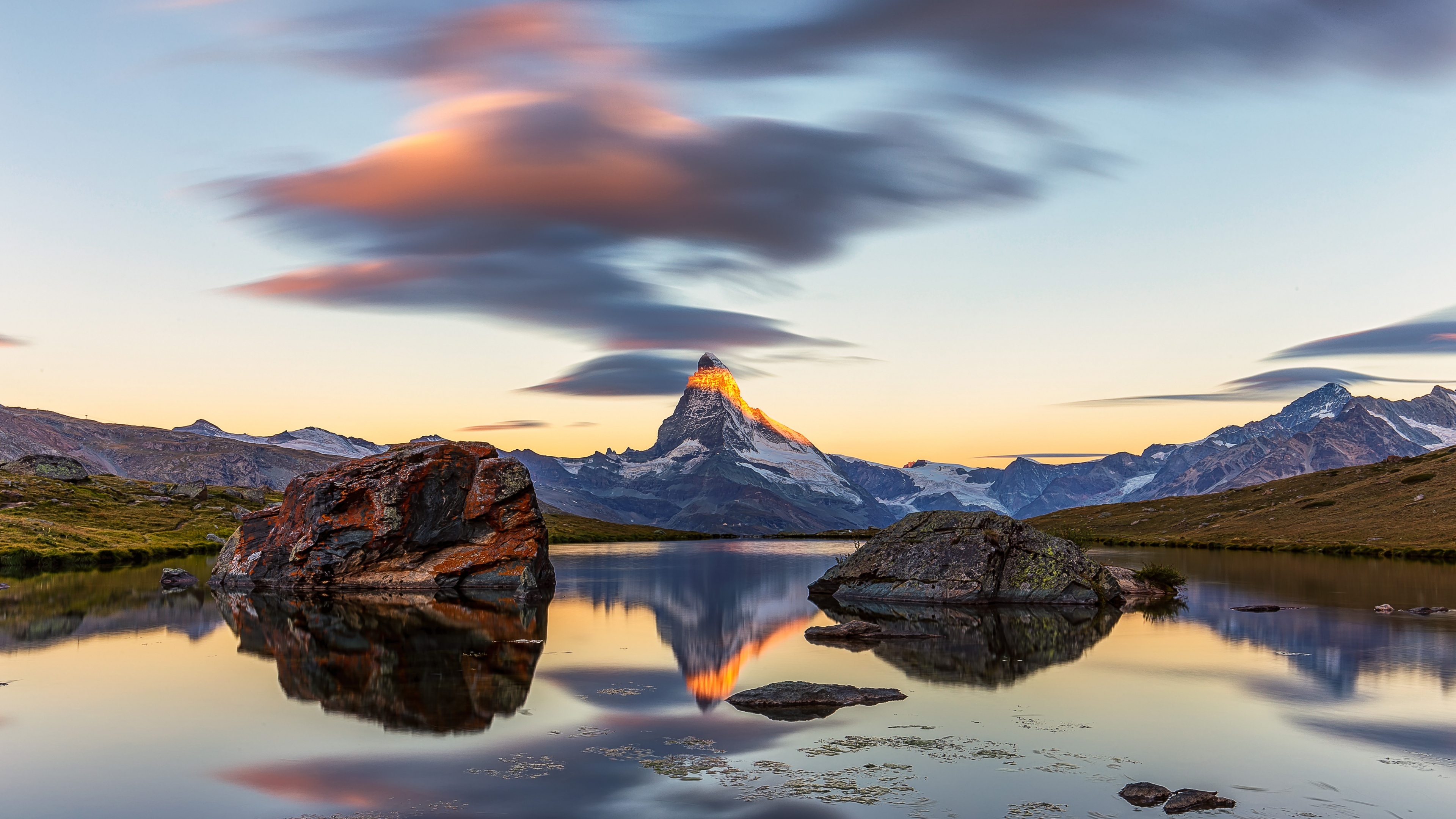 4K Matterhorn wallpaper, Stellisee lake, Alpenglow phenomenon, Swiss serenity, 3840x2160 4K Desktop