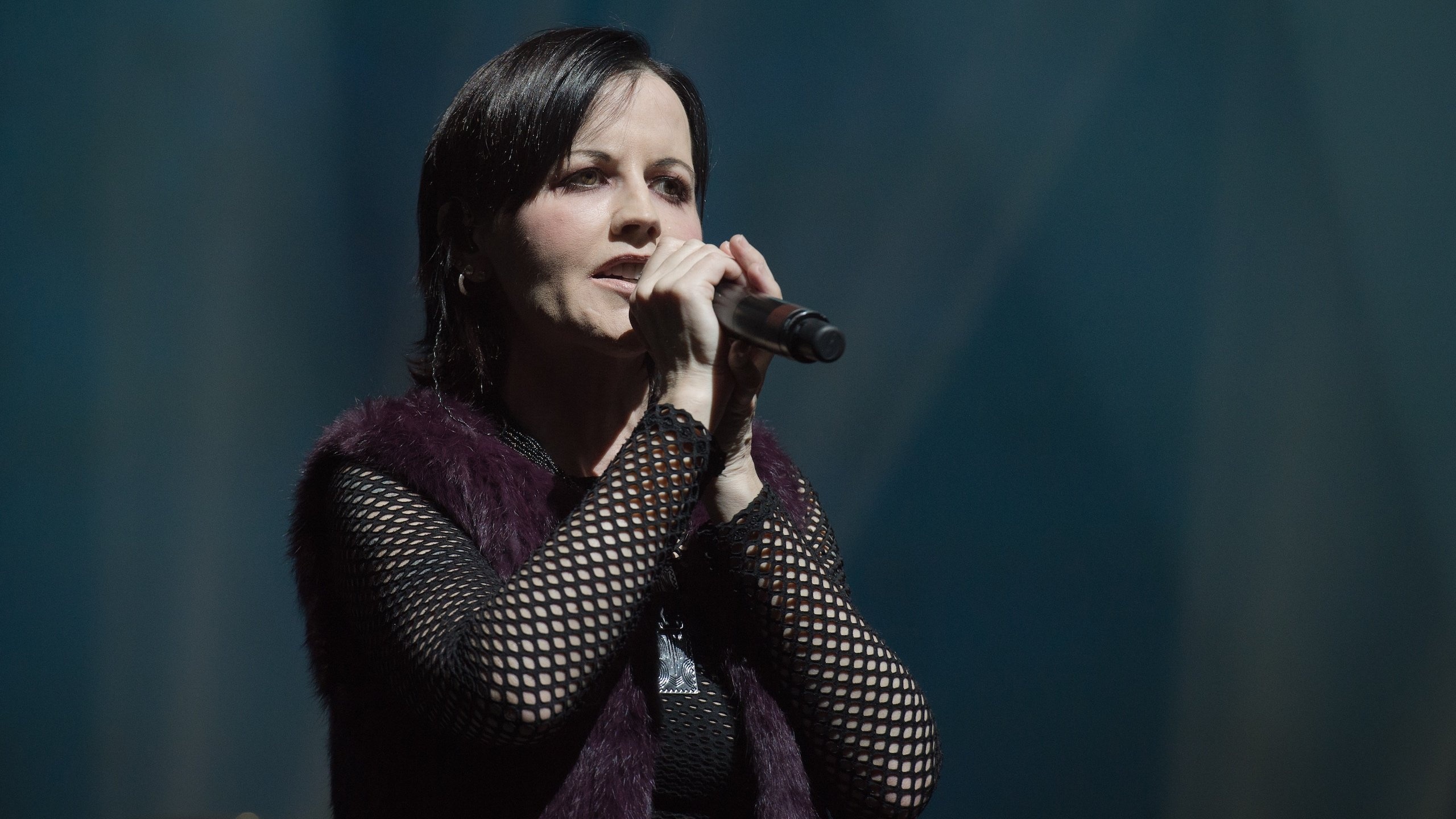Tributes flow for The Cranberries, Dolores O'Riordan, Music Feeds, 2560x1440 HD Desktop